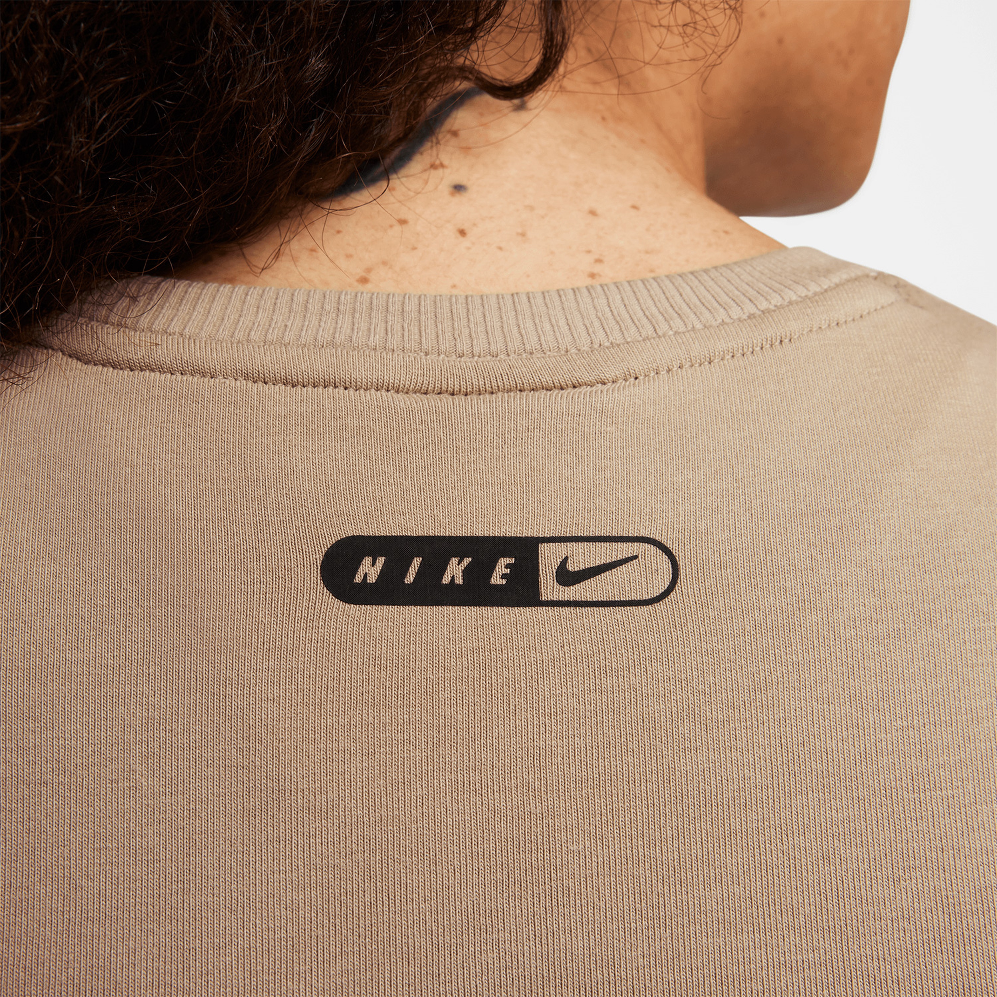 Nike Sportswear Kadın Krem Crop T-Shirt