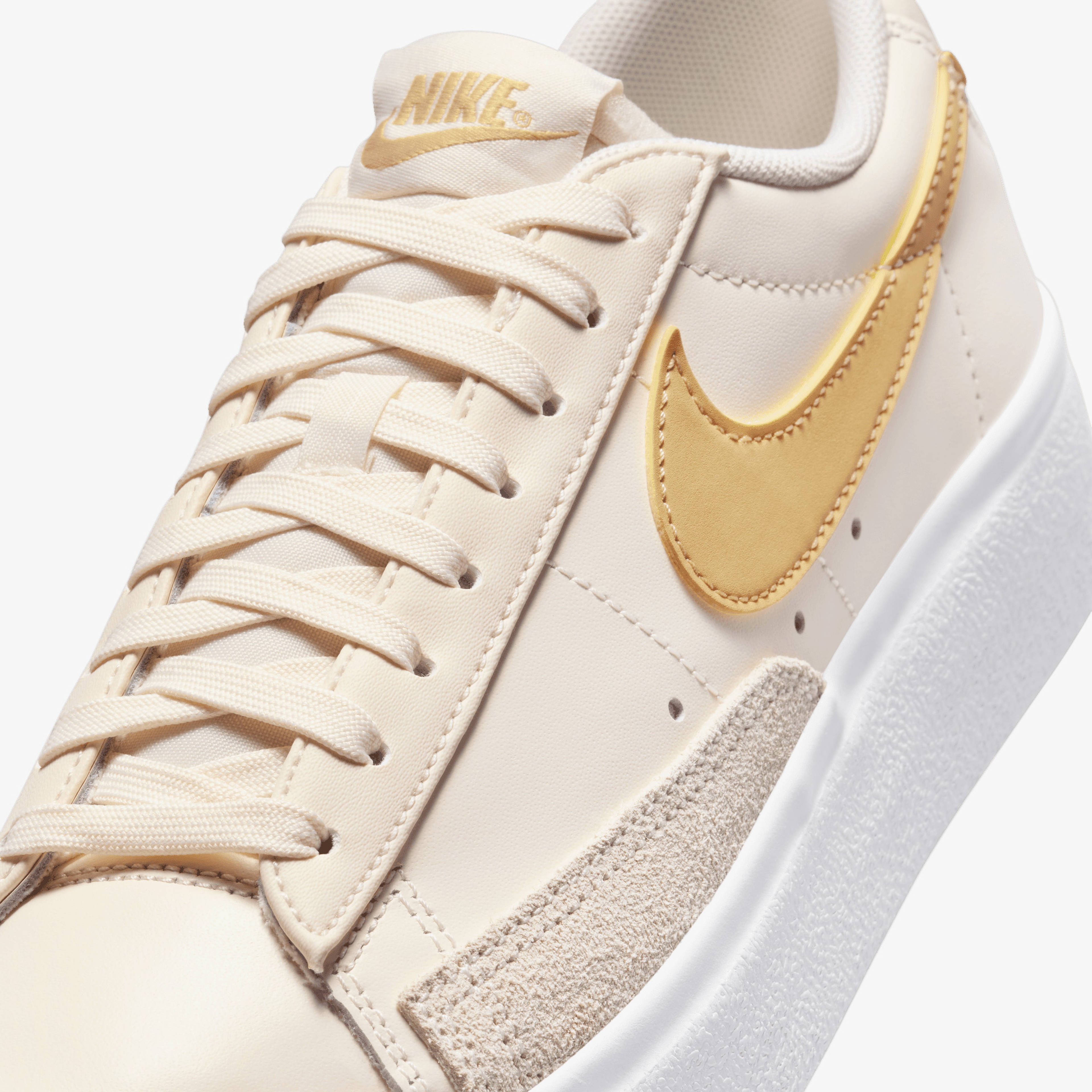 Nike Blazer Low Platform Kadın Krem Spor Ayakkabı