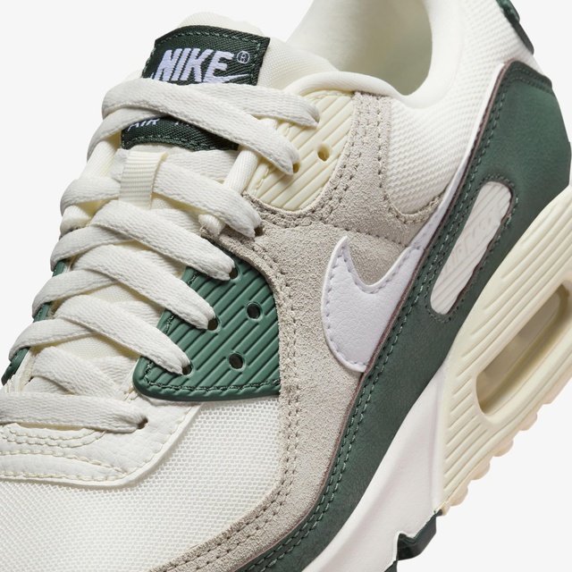 Nike Beyaz Nike Air Max 90 Kadın Spor Ayakkabı