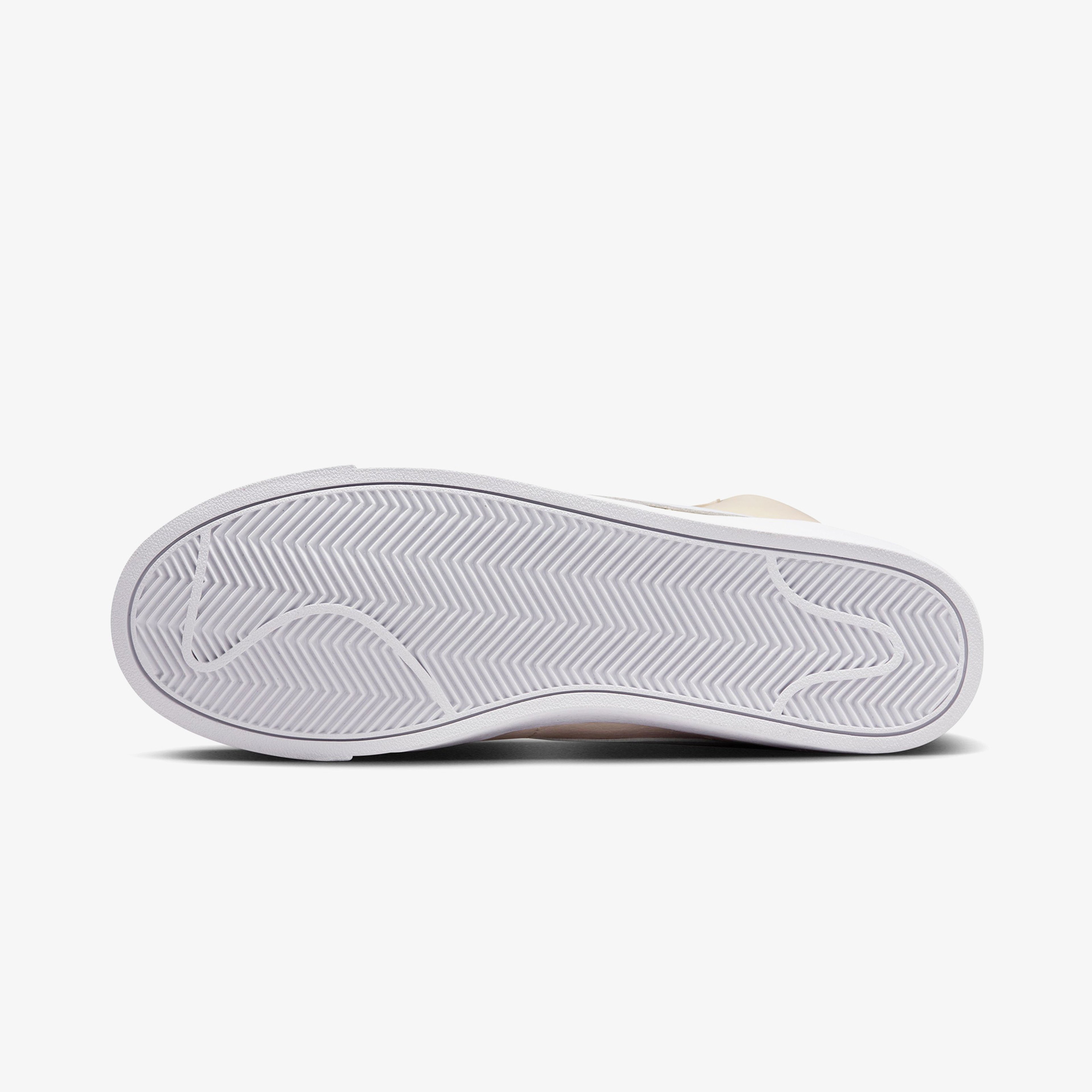 Nike Blazer Mid 77 Next Nature Kadın Beyaz Spor Ayakkabı