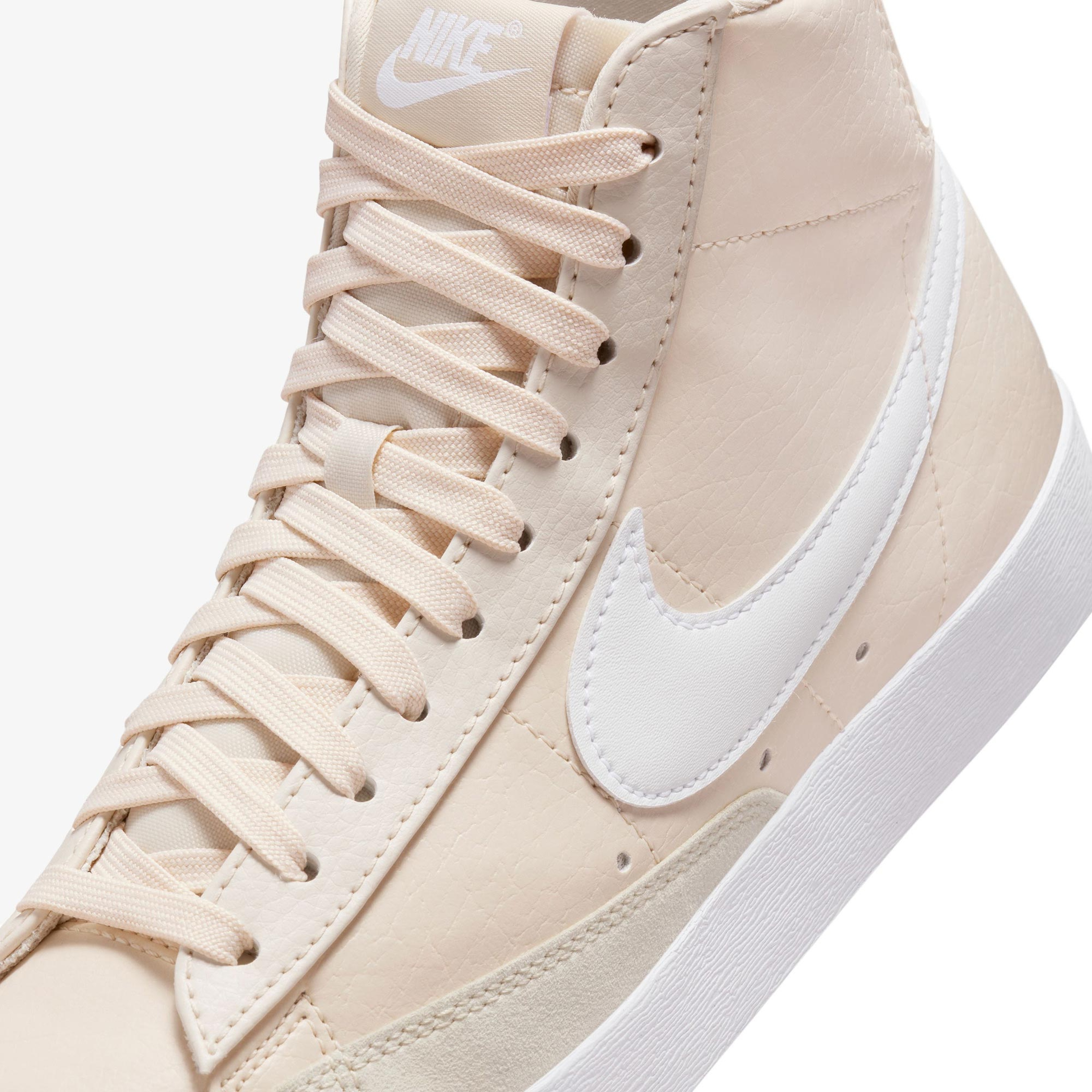 Nike Blazer Mid 77 Next Nature Kadın Beyaz Spor Ayakkabı