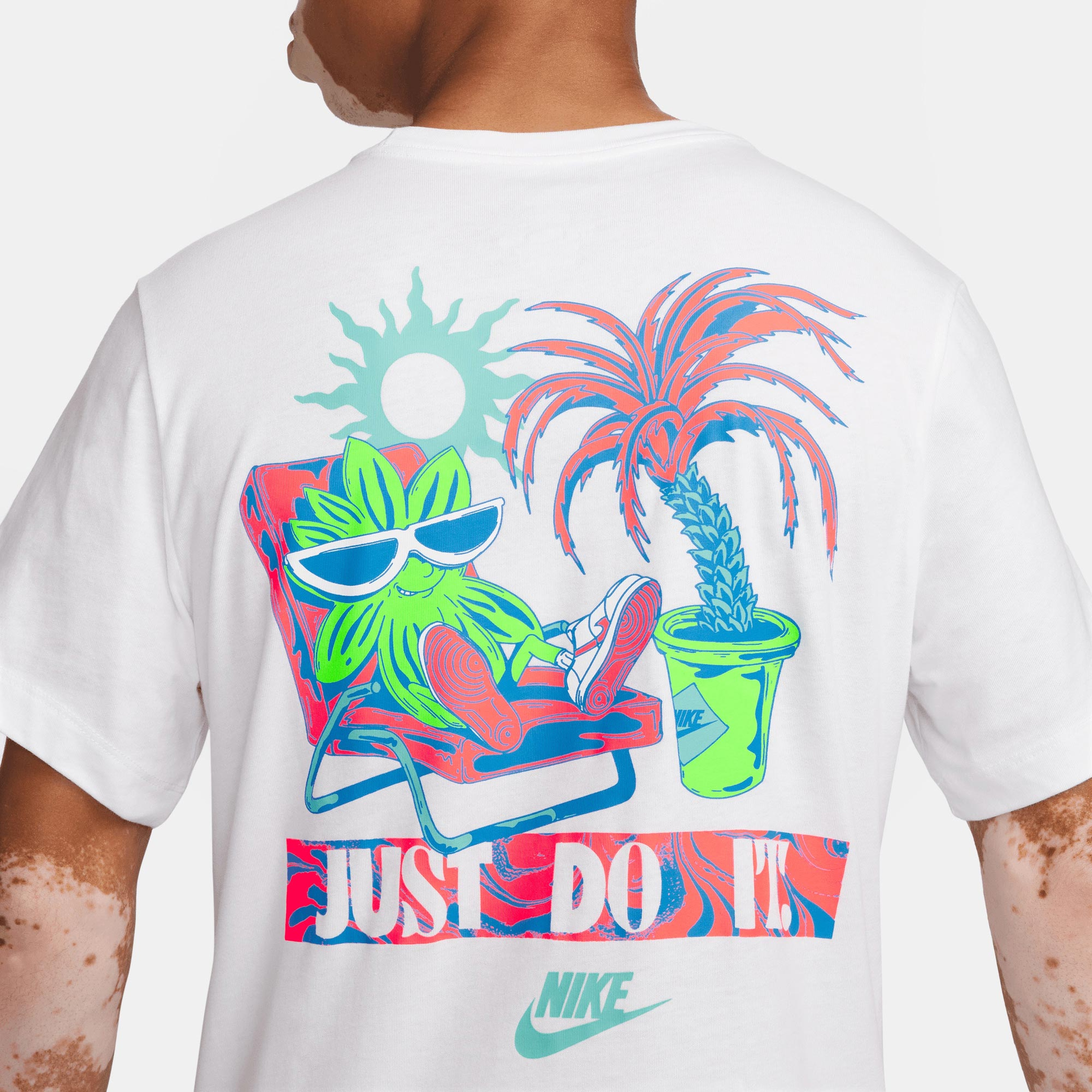 Nike Sportswear Erkek Beyaz T-Shirt
