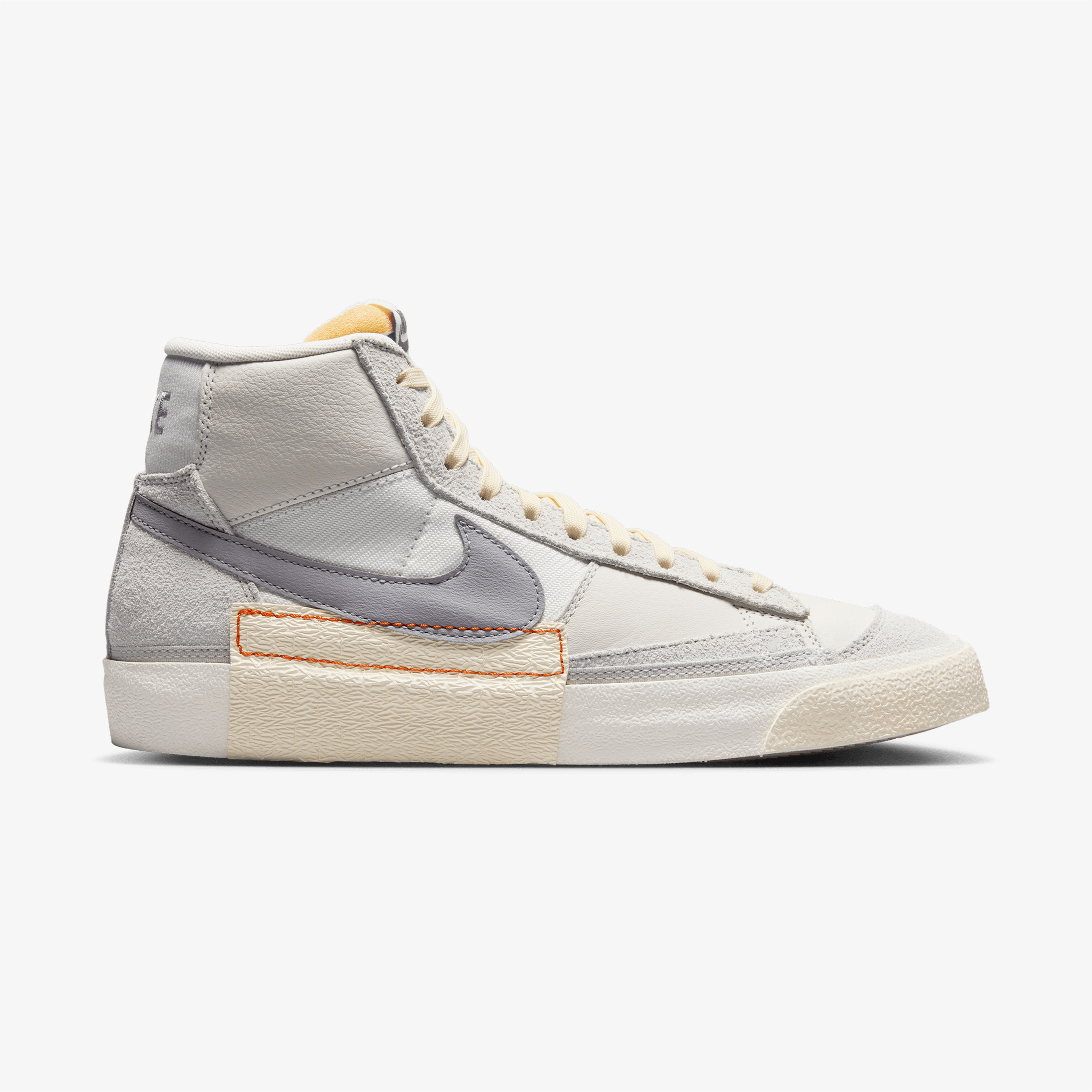 Nike Blazer Mid Pro Club Erkek Beyaz Spor Ayakkabı
