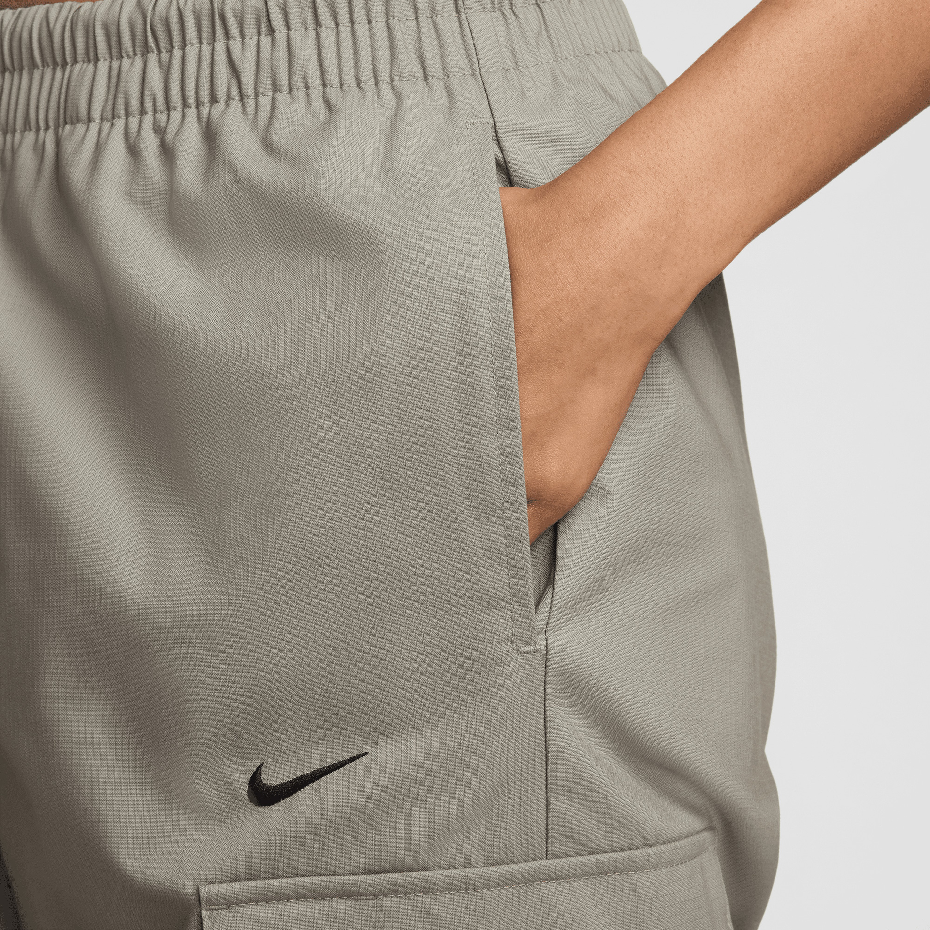 Nike Sportswear Essential Kadın Yeşil Eşofman Altı