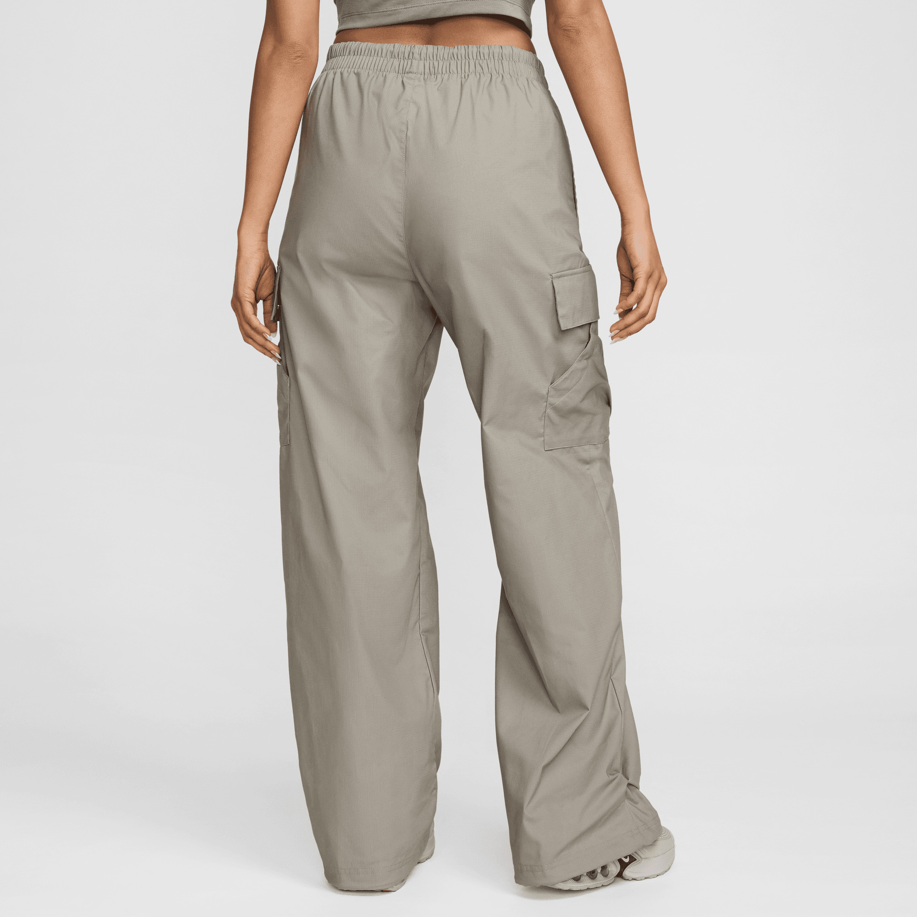 Nike Sportswear Essential Kadın Yeşil Eşofman Altı