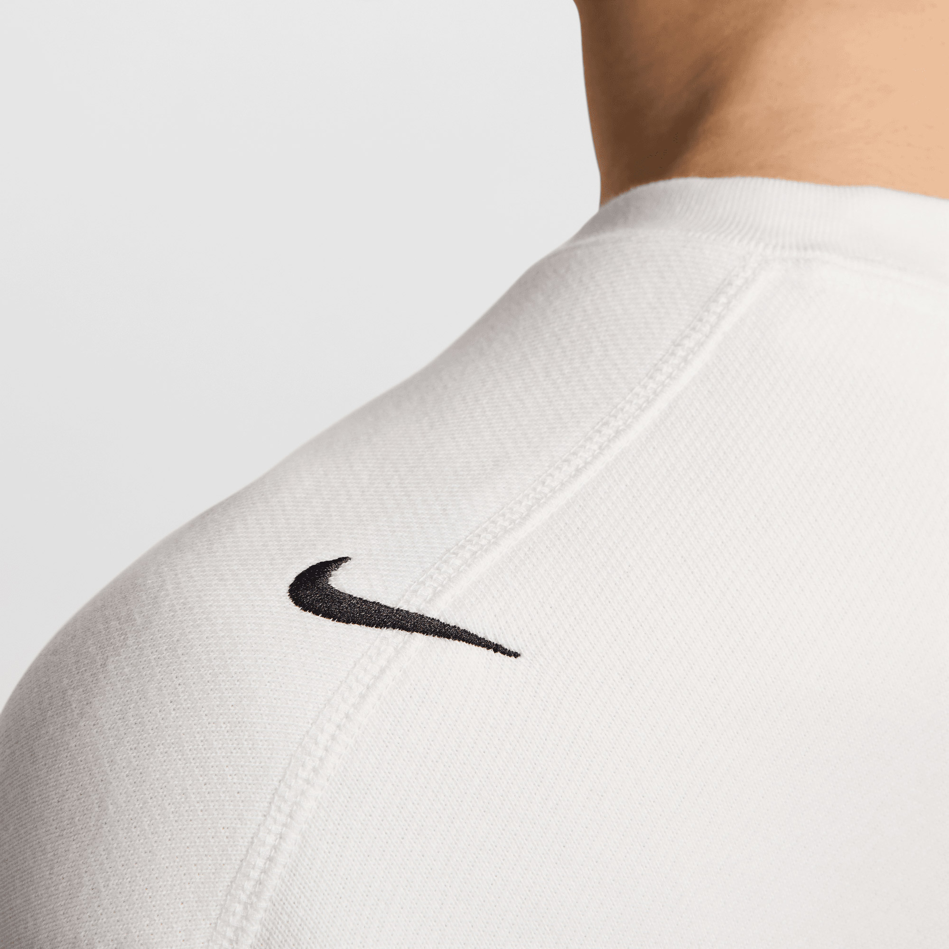 Nike Sportswear Dans Kadın Beyaz Sweatshirt