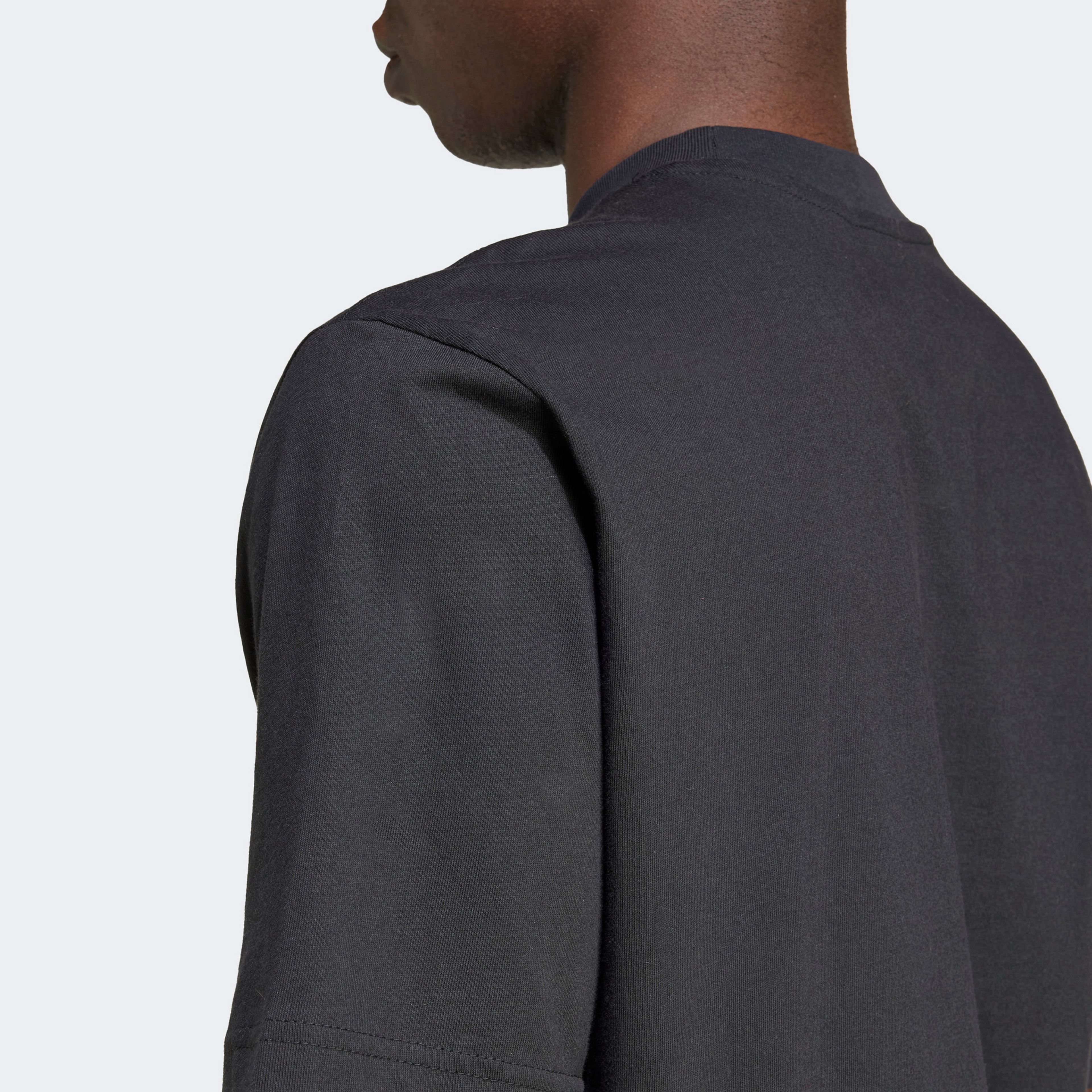 adidas Mono Erkek Siyah T-Shirt