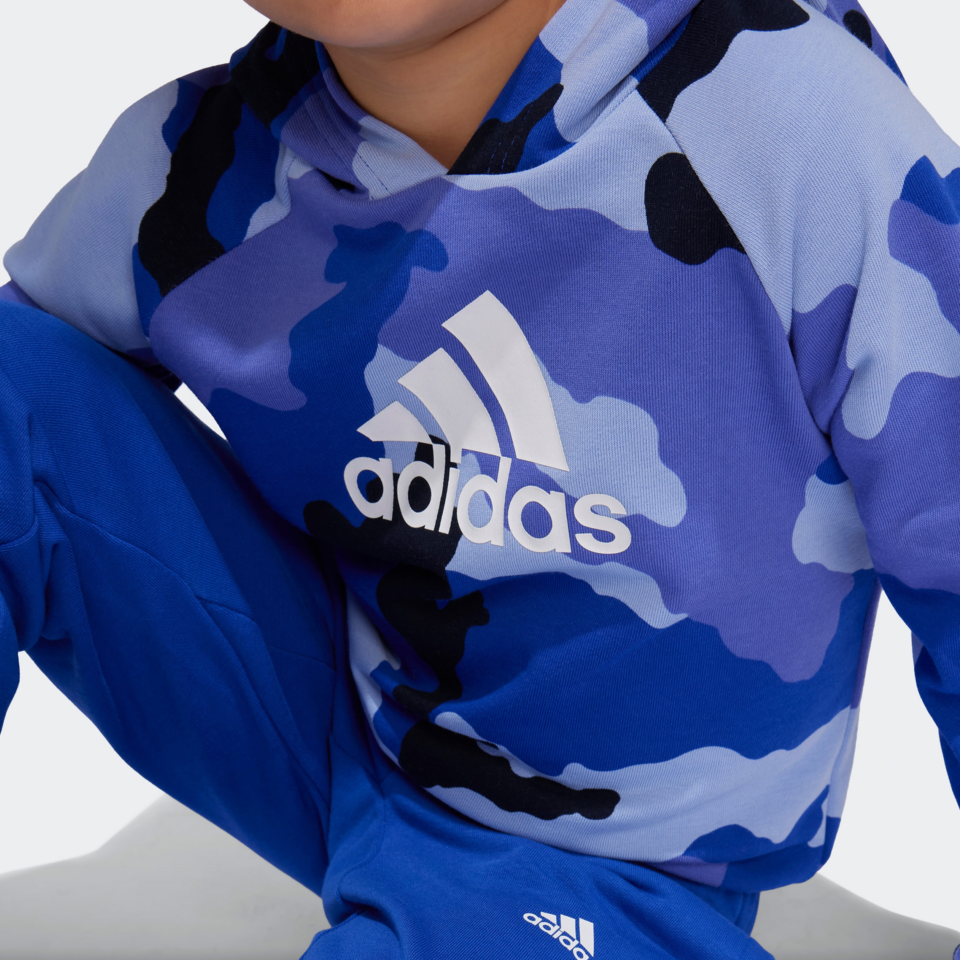 adidas Essentials Allover Print Çocuk Mavi Eşofman Takımı