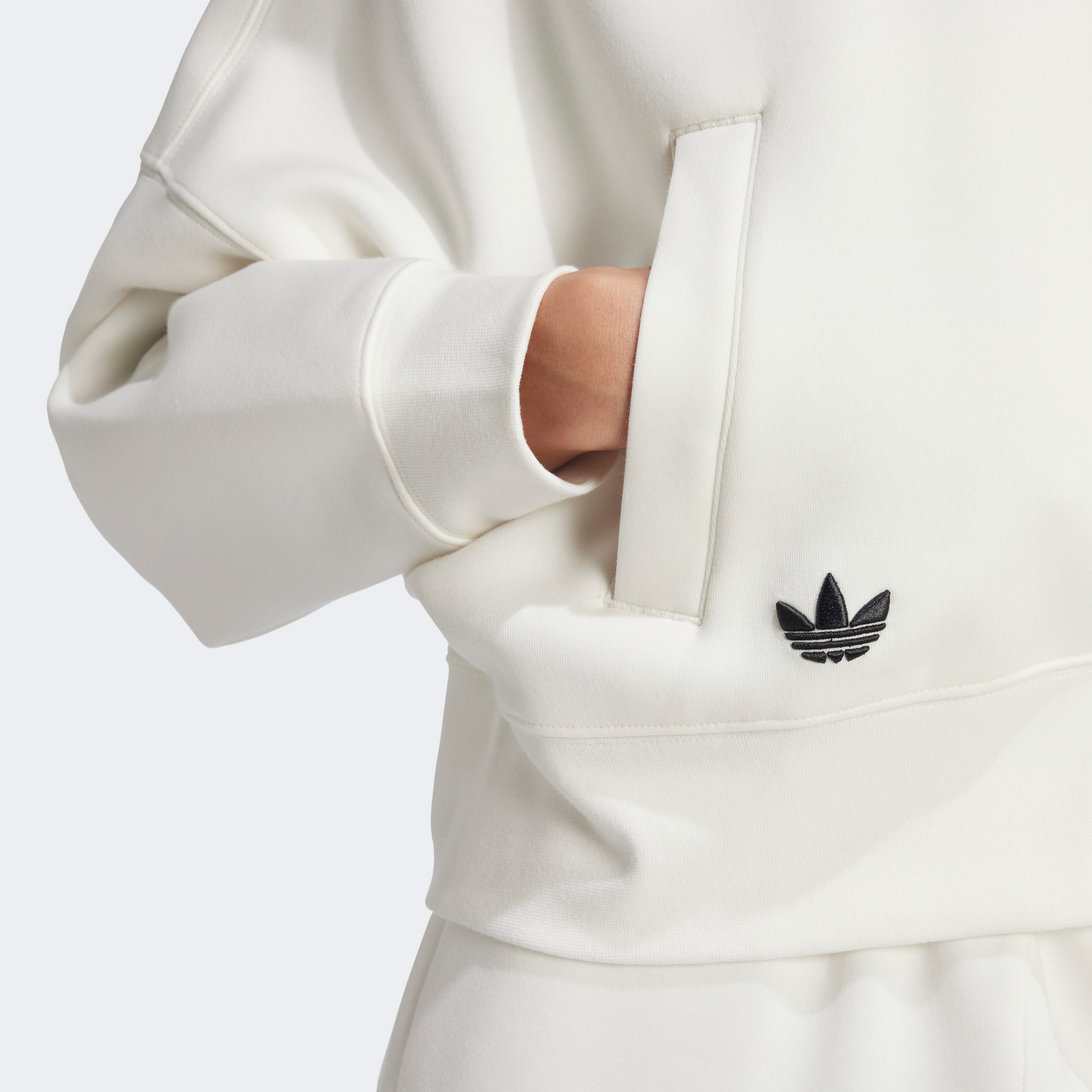 adidas Neuclassics Kadın Beyaz Eşofman Üstü