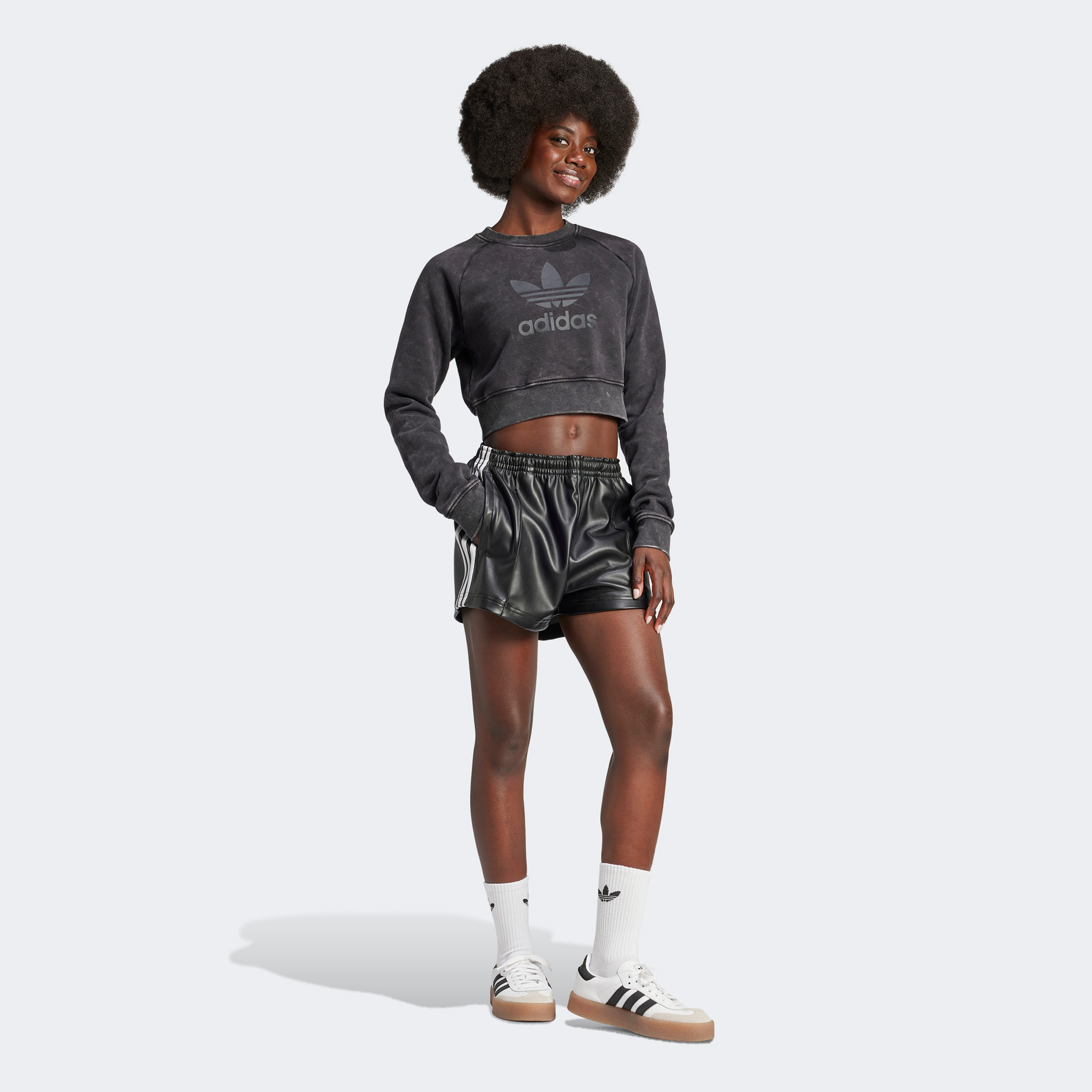 adidas Washed Cropped Trefoil Kadın Siyah Hoodie