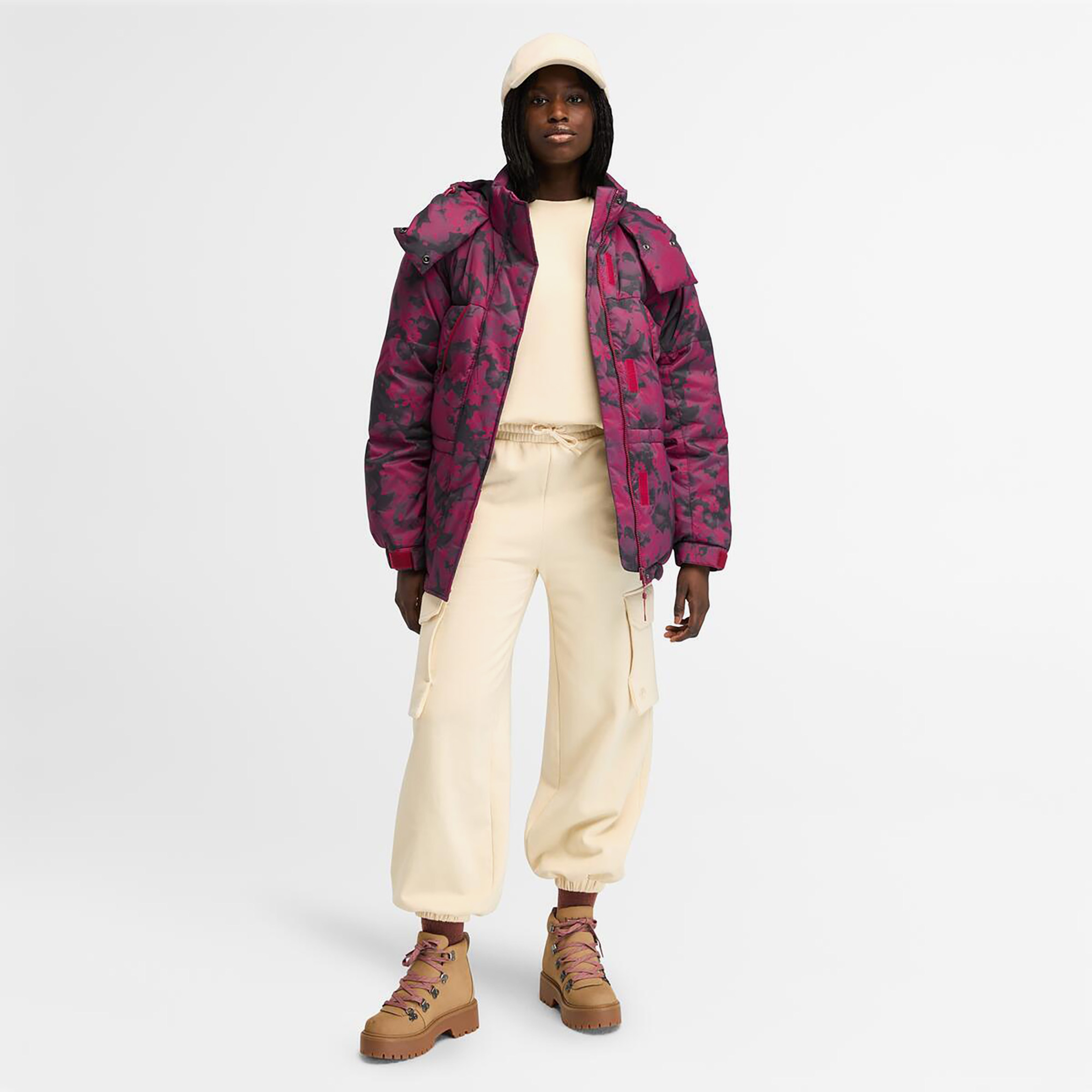 Timberland Brushed Chest Graphic Crew Kadın Krem Sweatshirt