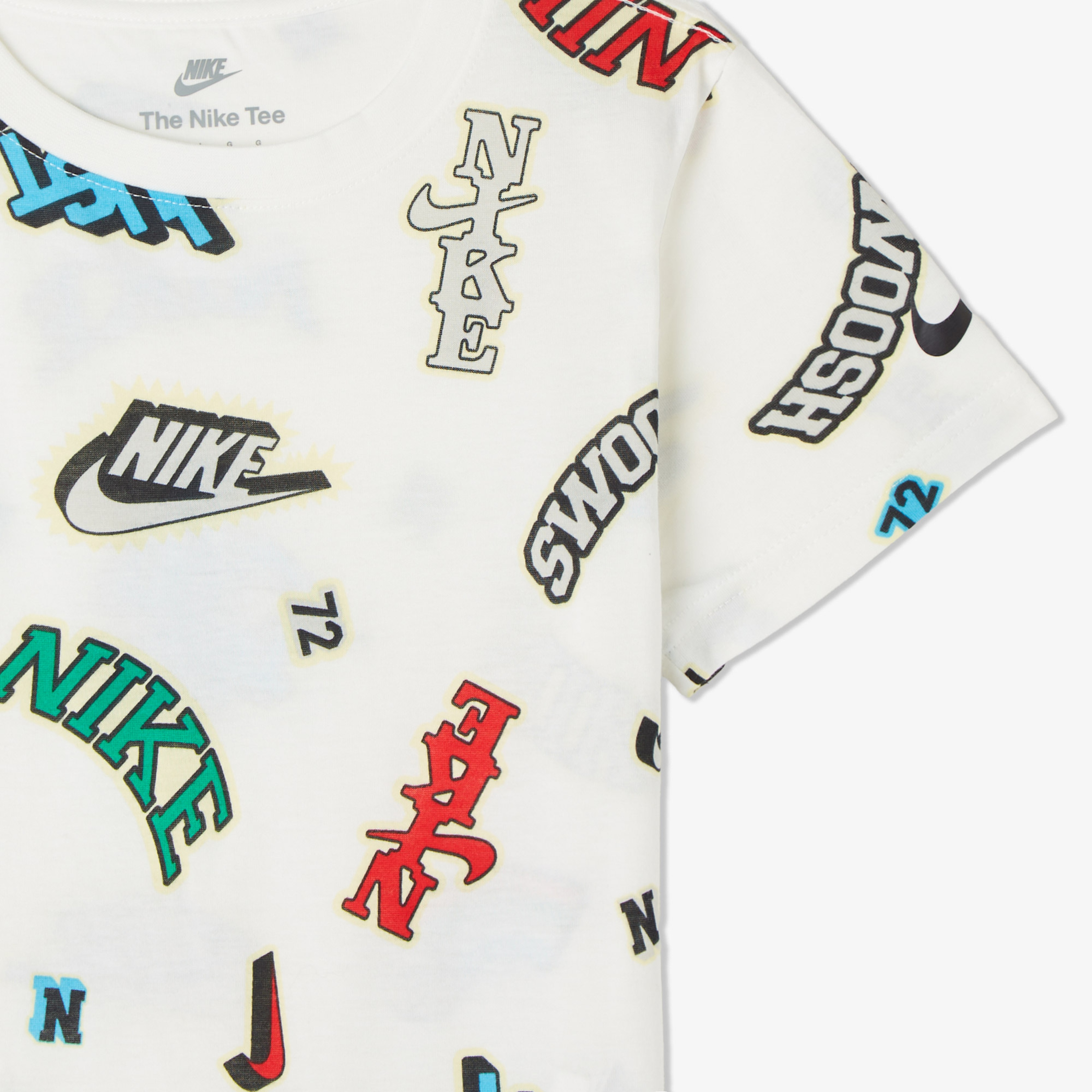 Nike Nkb Varzity Aop Çocuk Beyaz T-Shirt