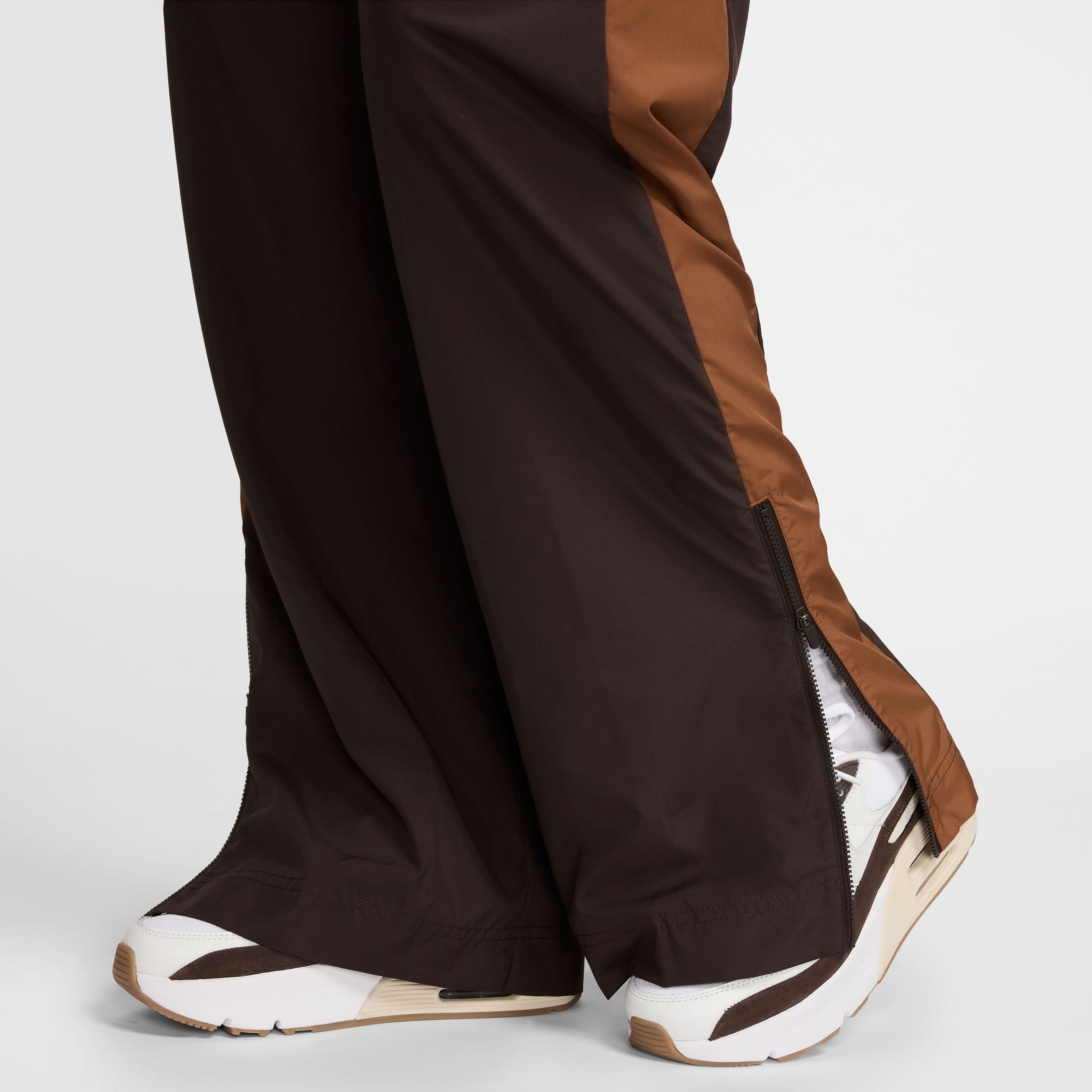 Nike Sportswear Kadın Kahverengi Pantolon