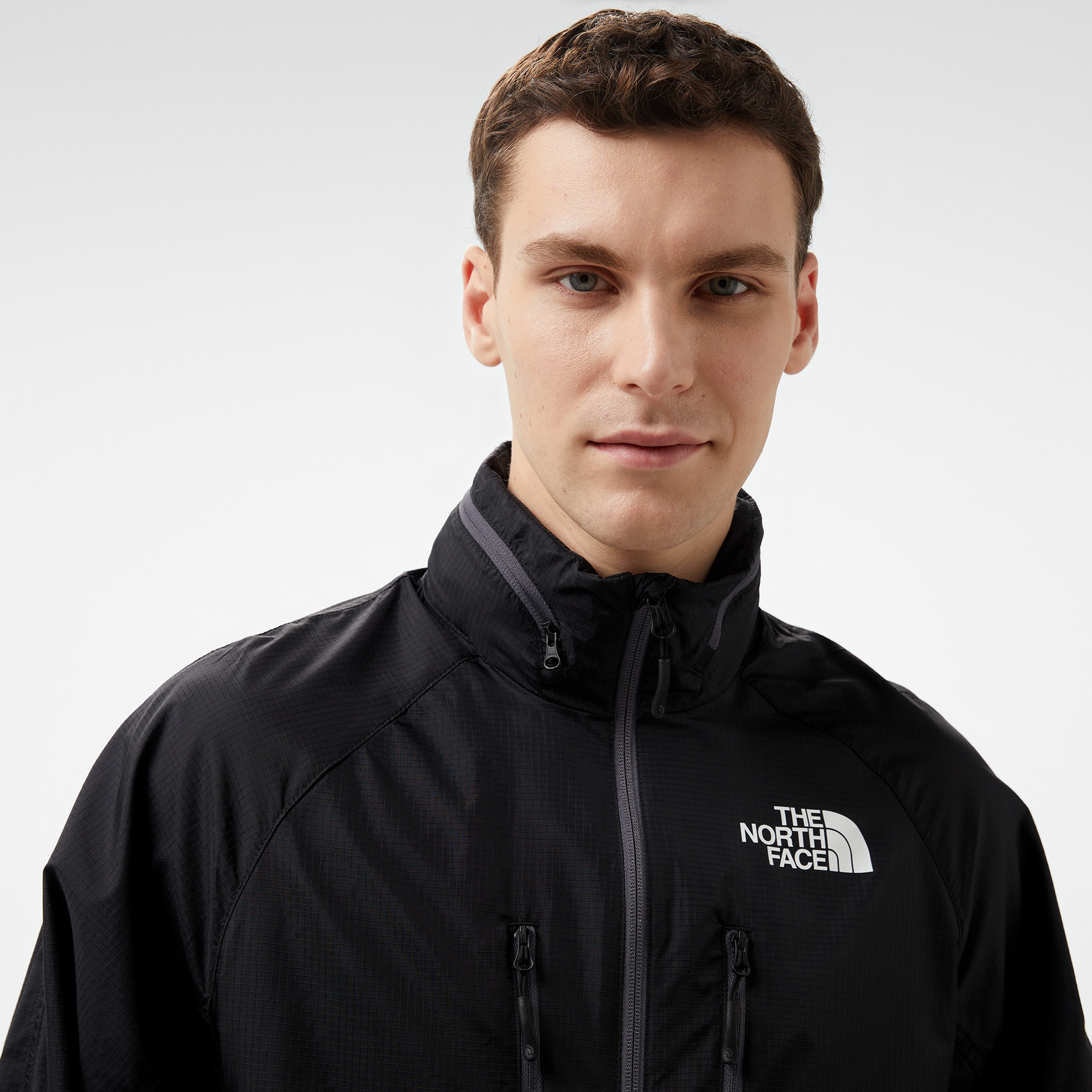The North Face X Yinka Ilori Erkek Siyah Windshell Mont