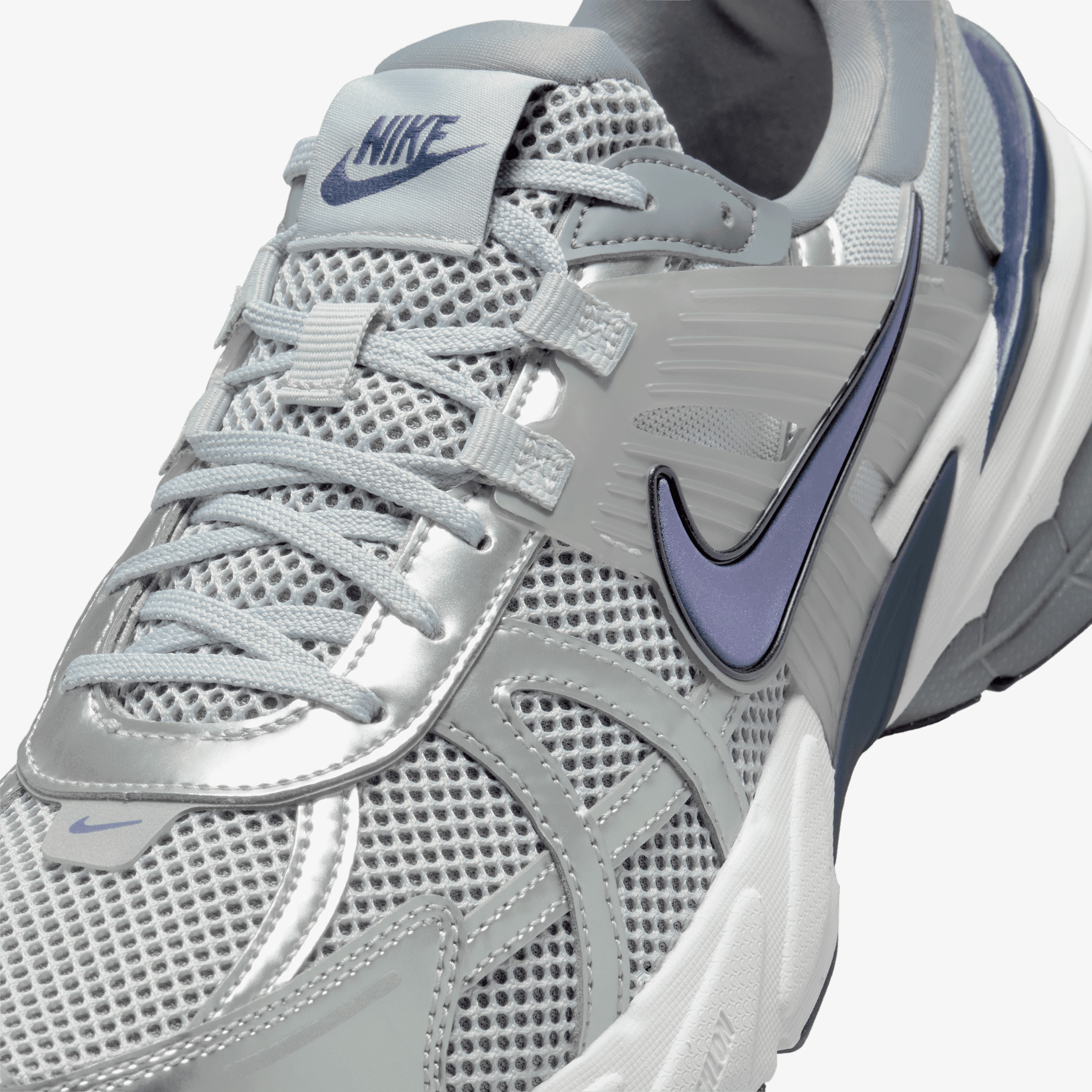 Nike V2K Run Erkek Gri Spor Ayakkabı