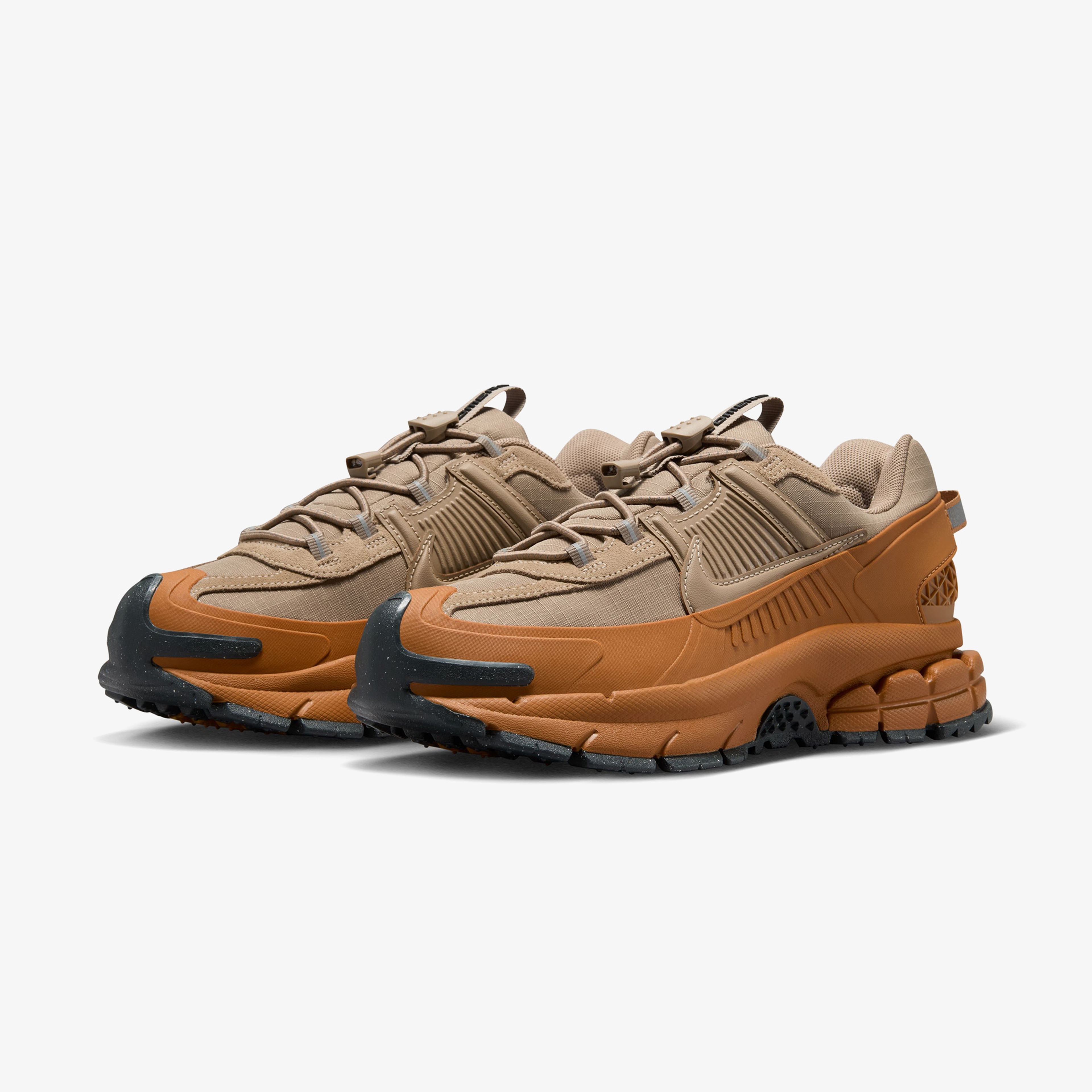 Nike Zoom Vomero 5 Roam Flax Kadın Turuncu Sneaker