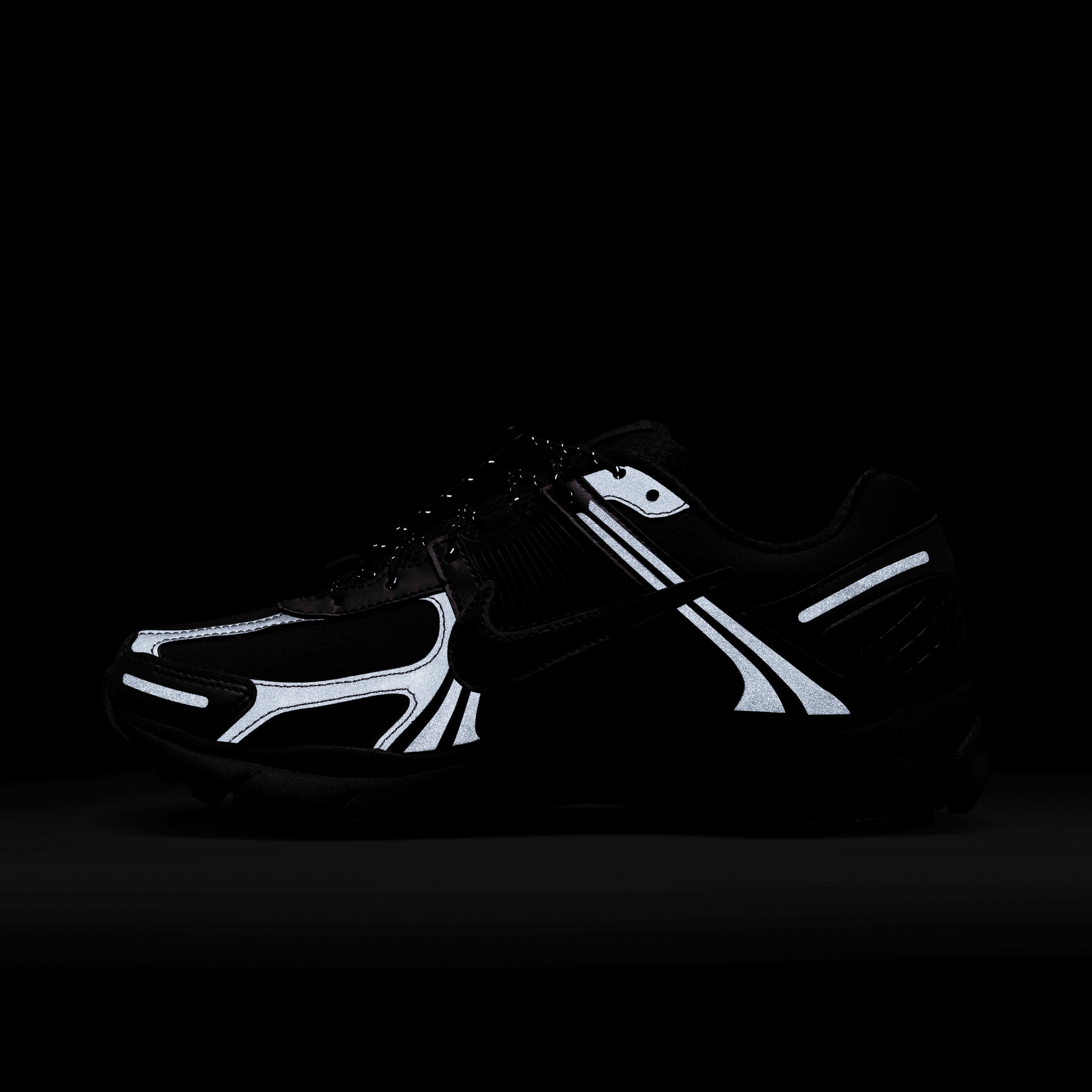 Nike Zoom Vomero 5 Kadın Siyah Sneaker