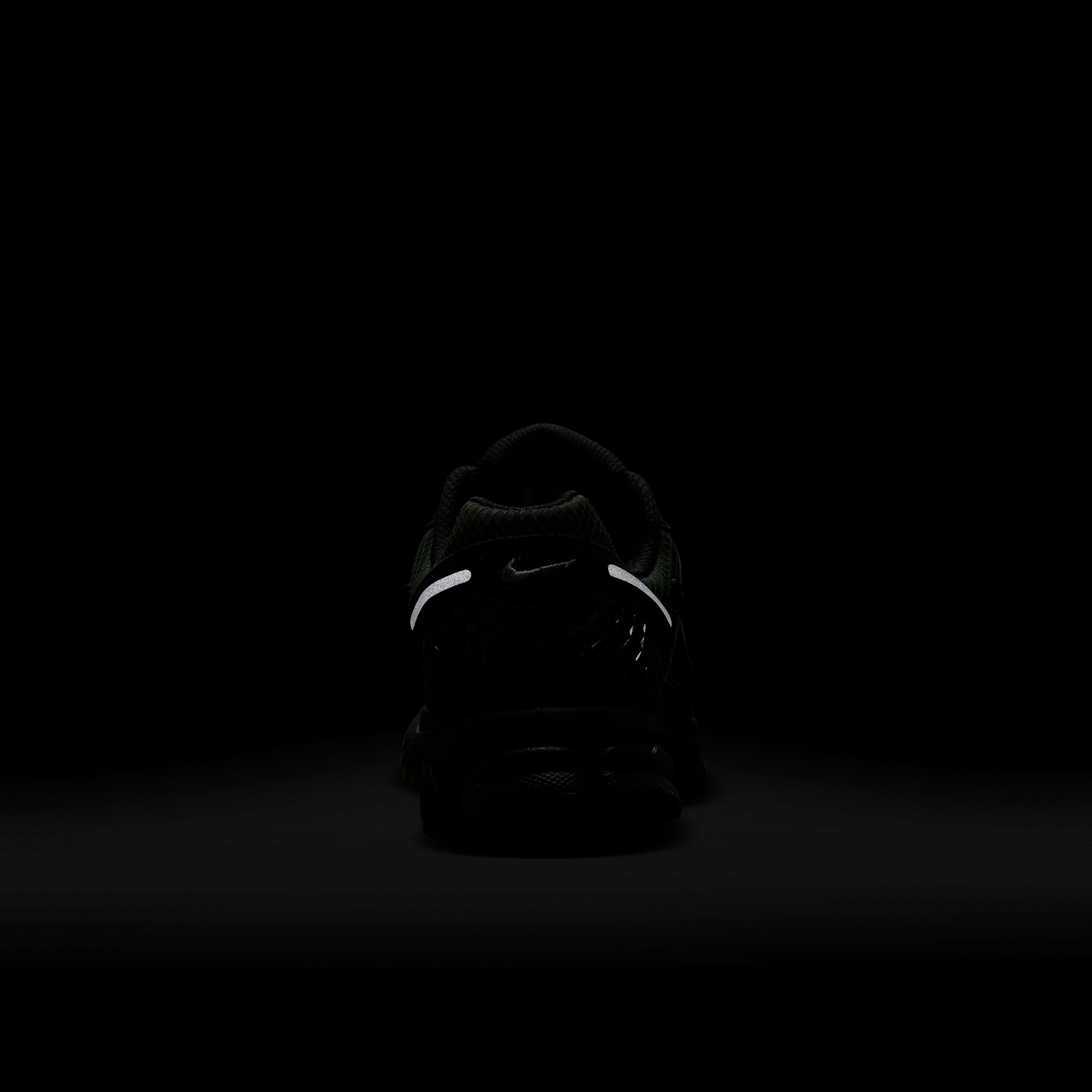 Nike Zoom Vomero 5 Erkek Siyah Sneaker