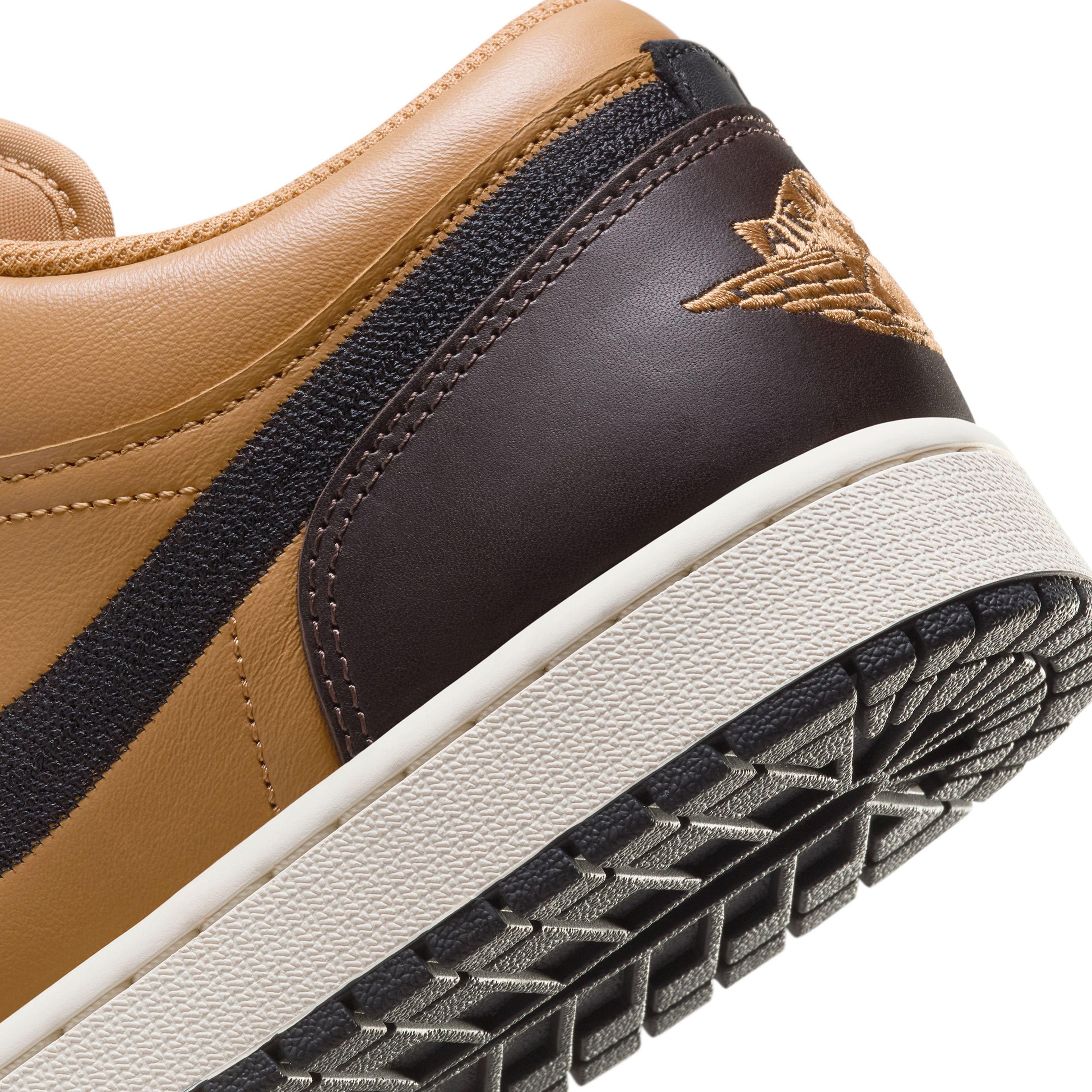 Jordan 1 Low Flex Baroque Erkek Kahverengi Sneaker