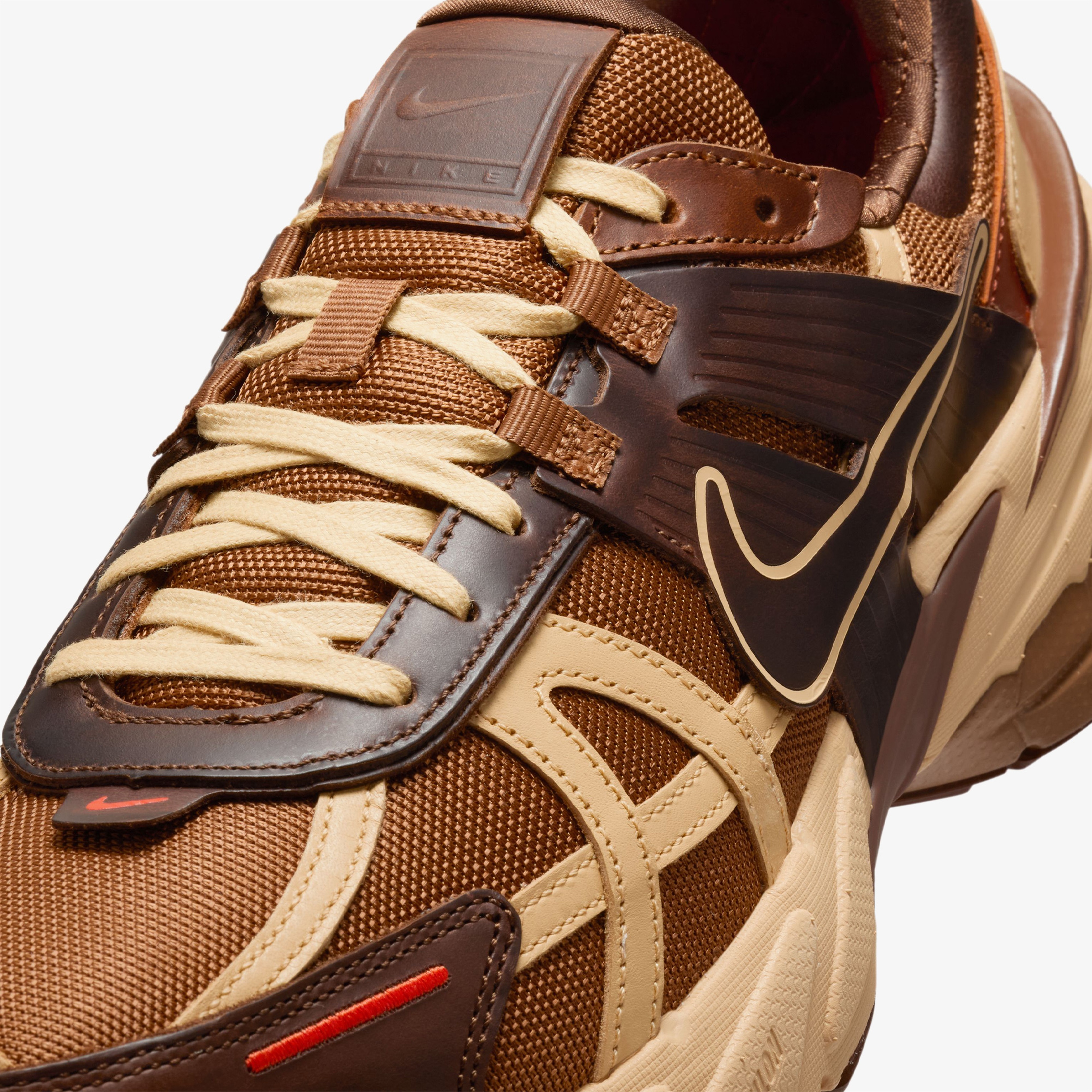 Nike V2K Run Erkek Kahverengi Sneaker