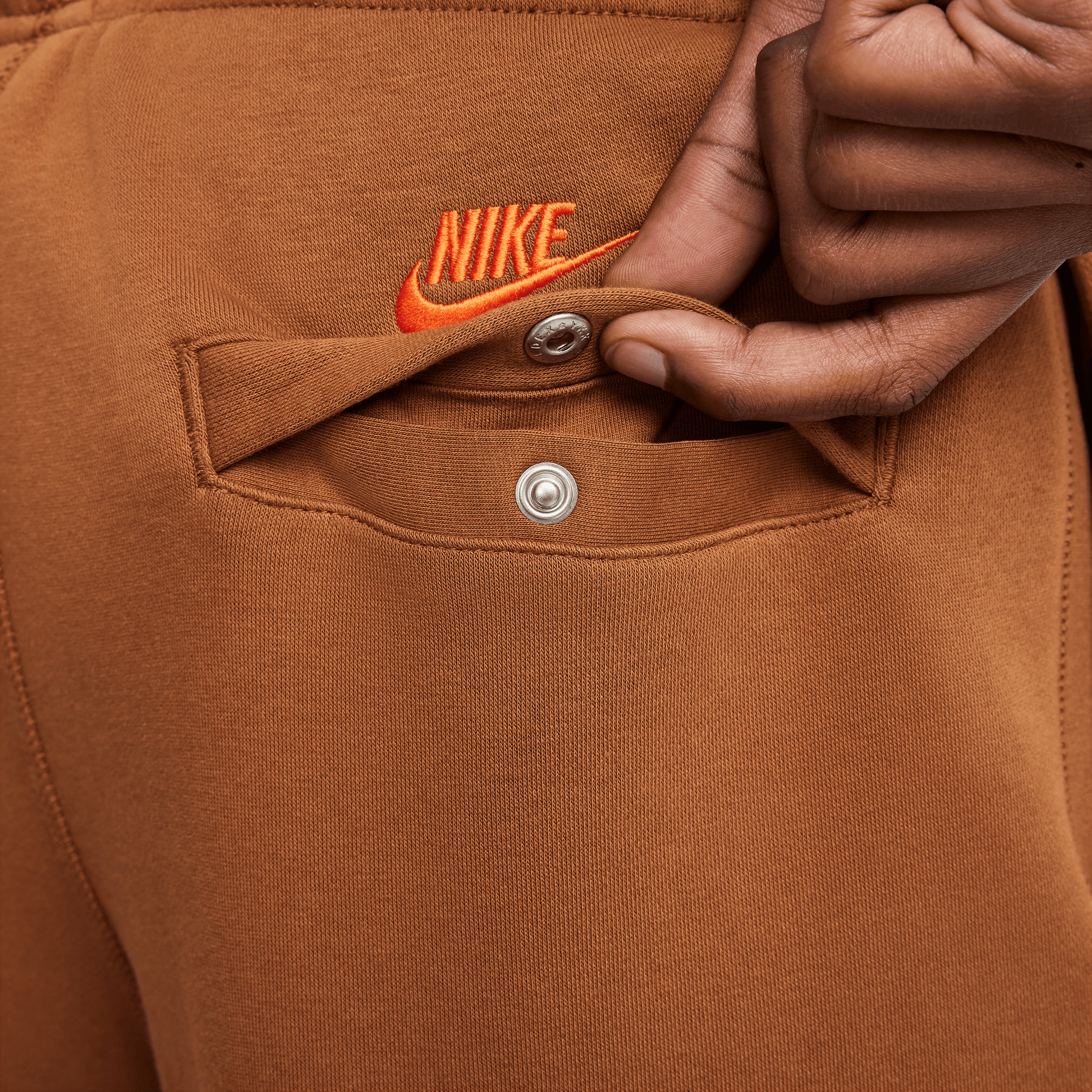 Nike Sportswear Club Erkek Kahverengi Günlük Eşofman Altı