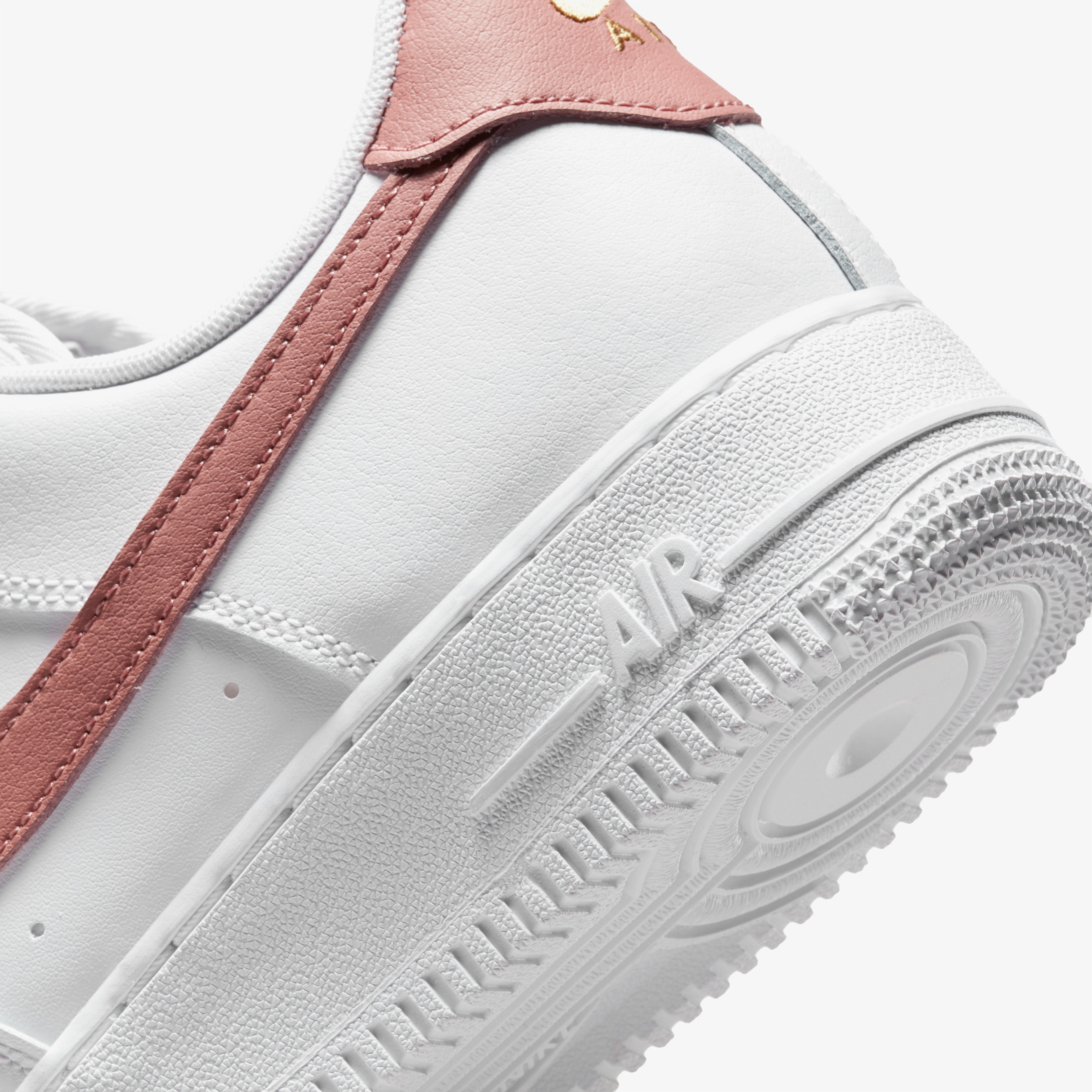 Nike Air Force 1 '07 Ess Kadın Beyaz Sneaker