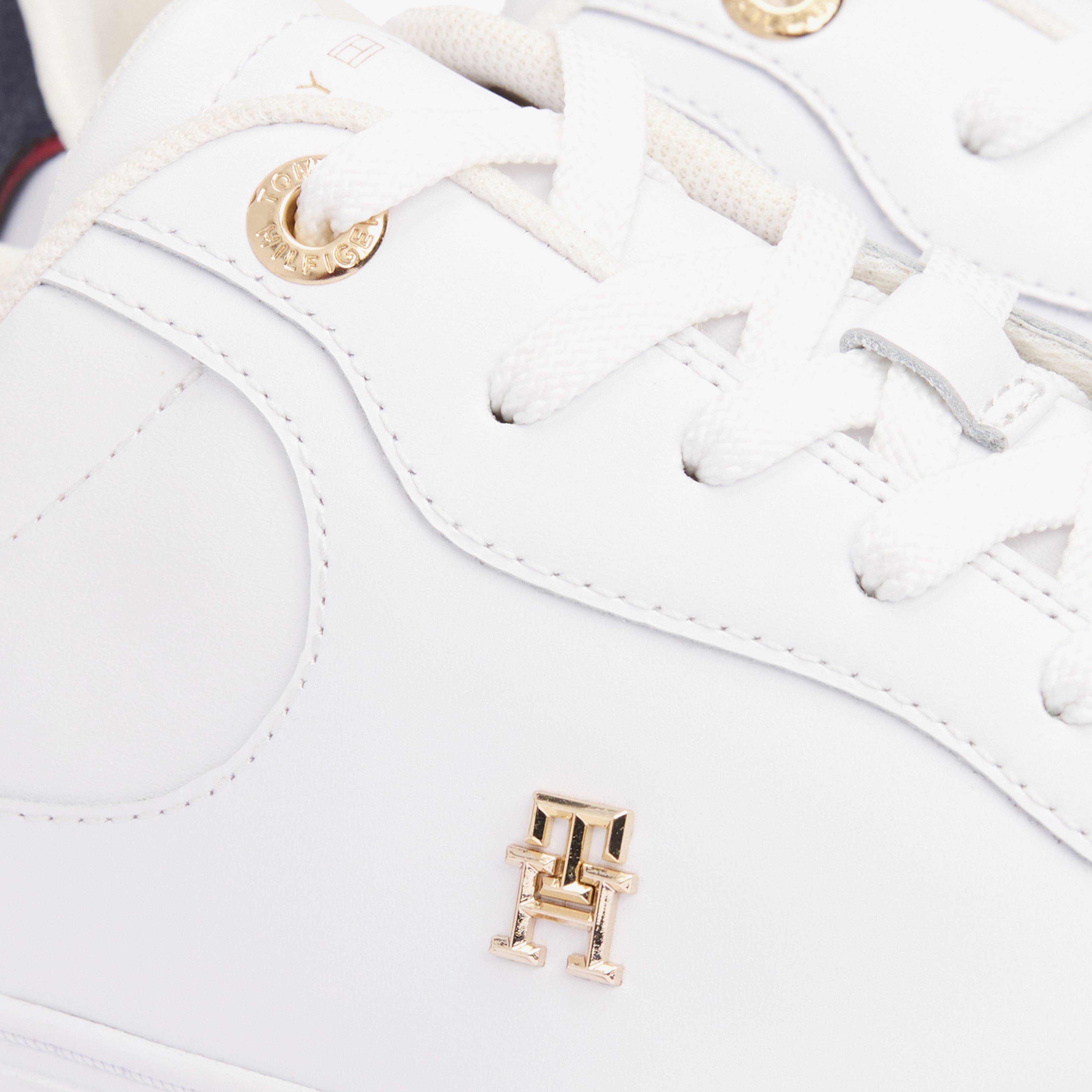 Tommy Hilfiger Essential Chic Court Rwb Kadın Beyaz Spor Ayakkabı