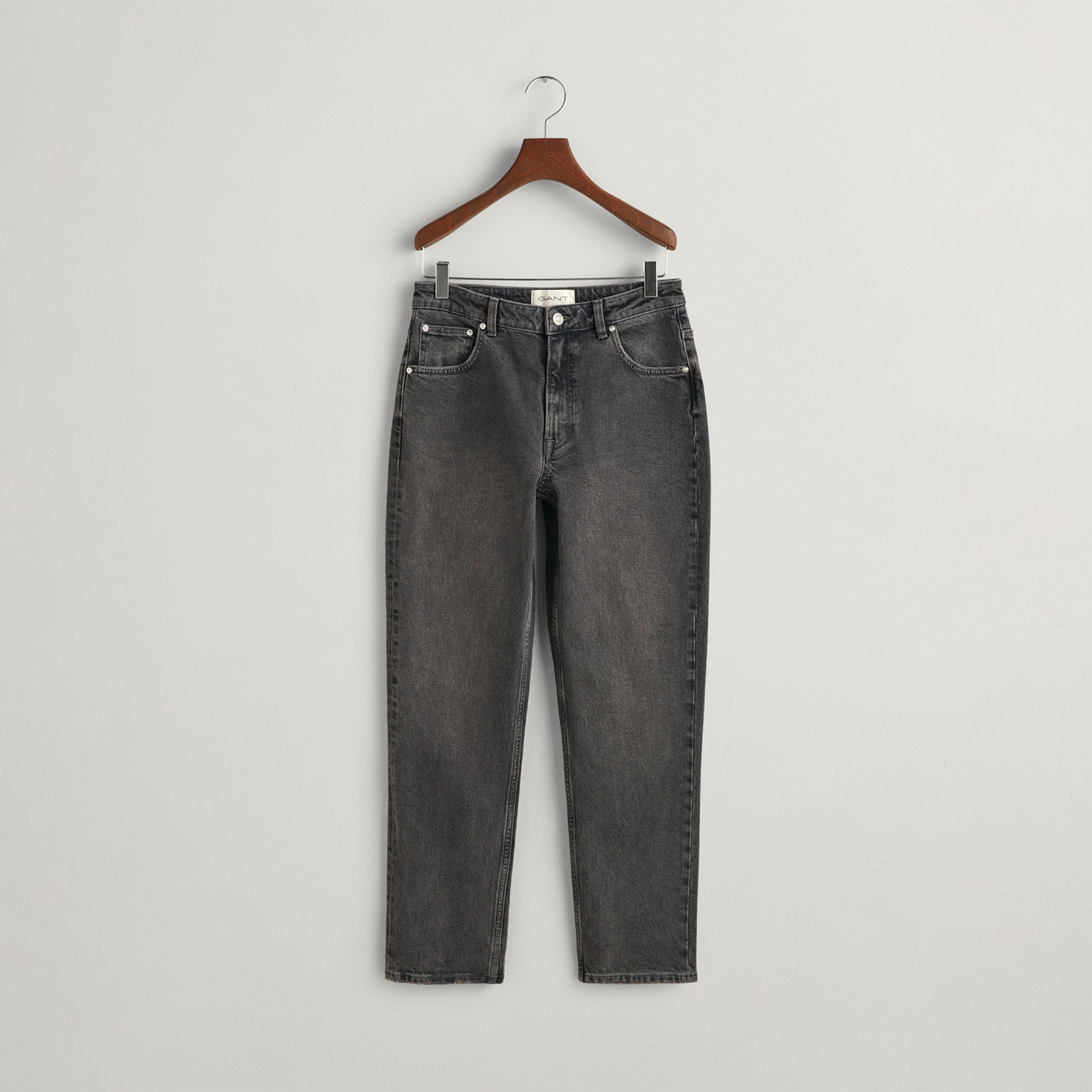 GANT Kadın Siyah Straight Fit Jean Pantolon