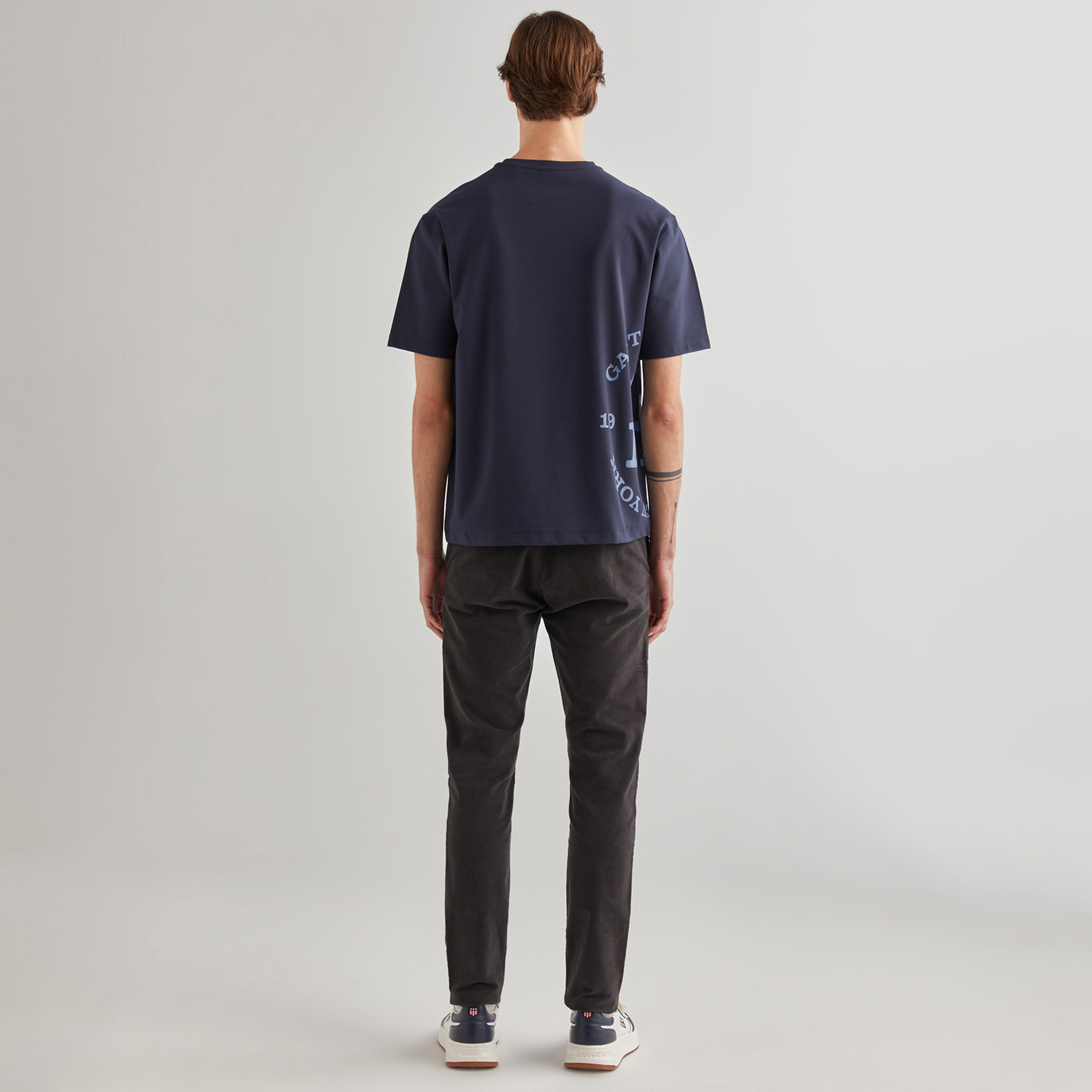 GANT Erkek Lacivert Regular Fit Bisiklet Yaka Logolu T-Shirt