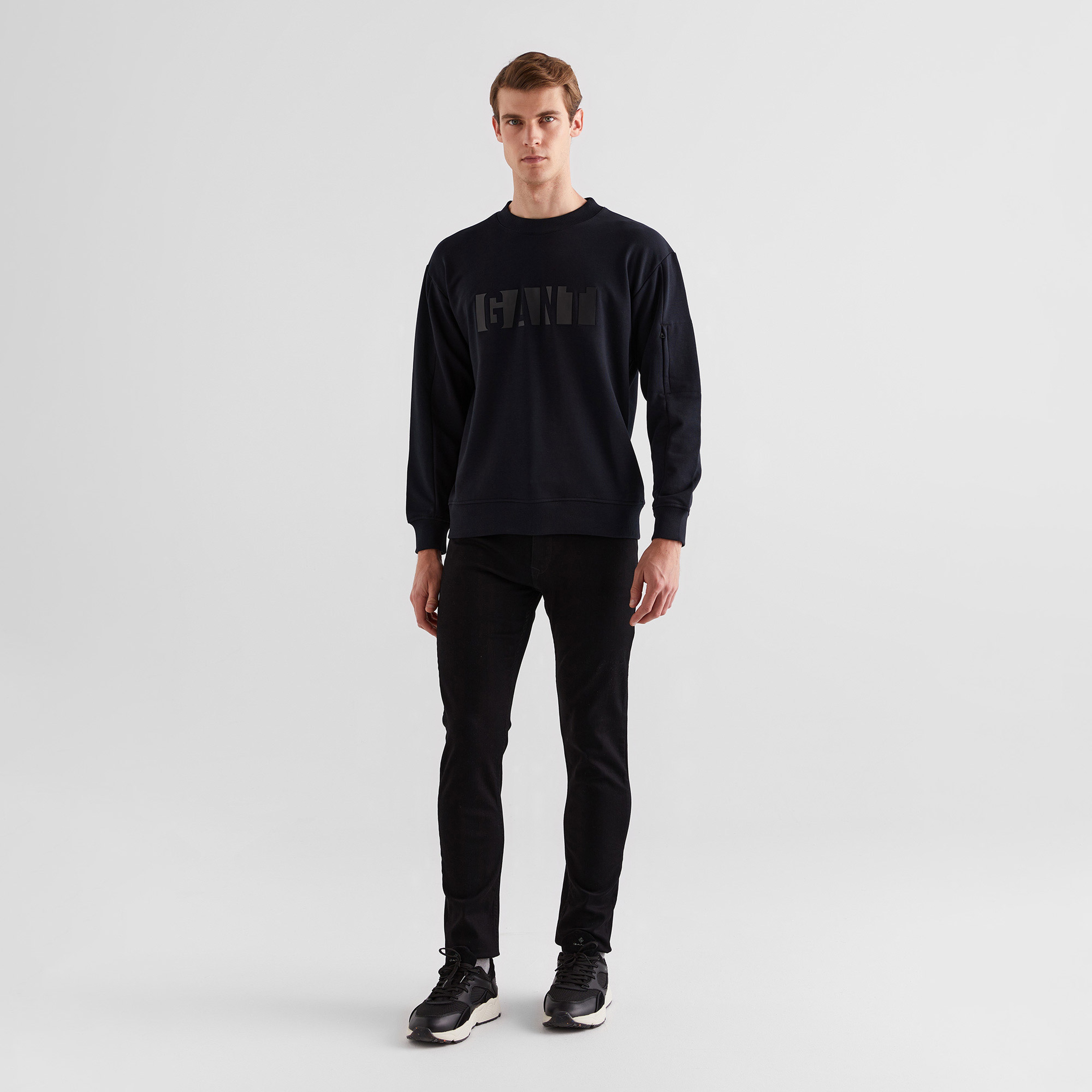 GANT Erkek Siyah Relaxed Fit Bisiklet Yaka Logolu Sweatshirt