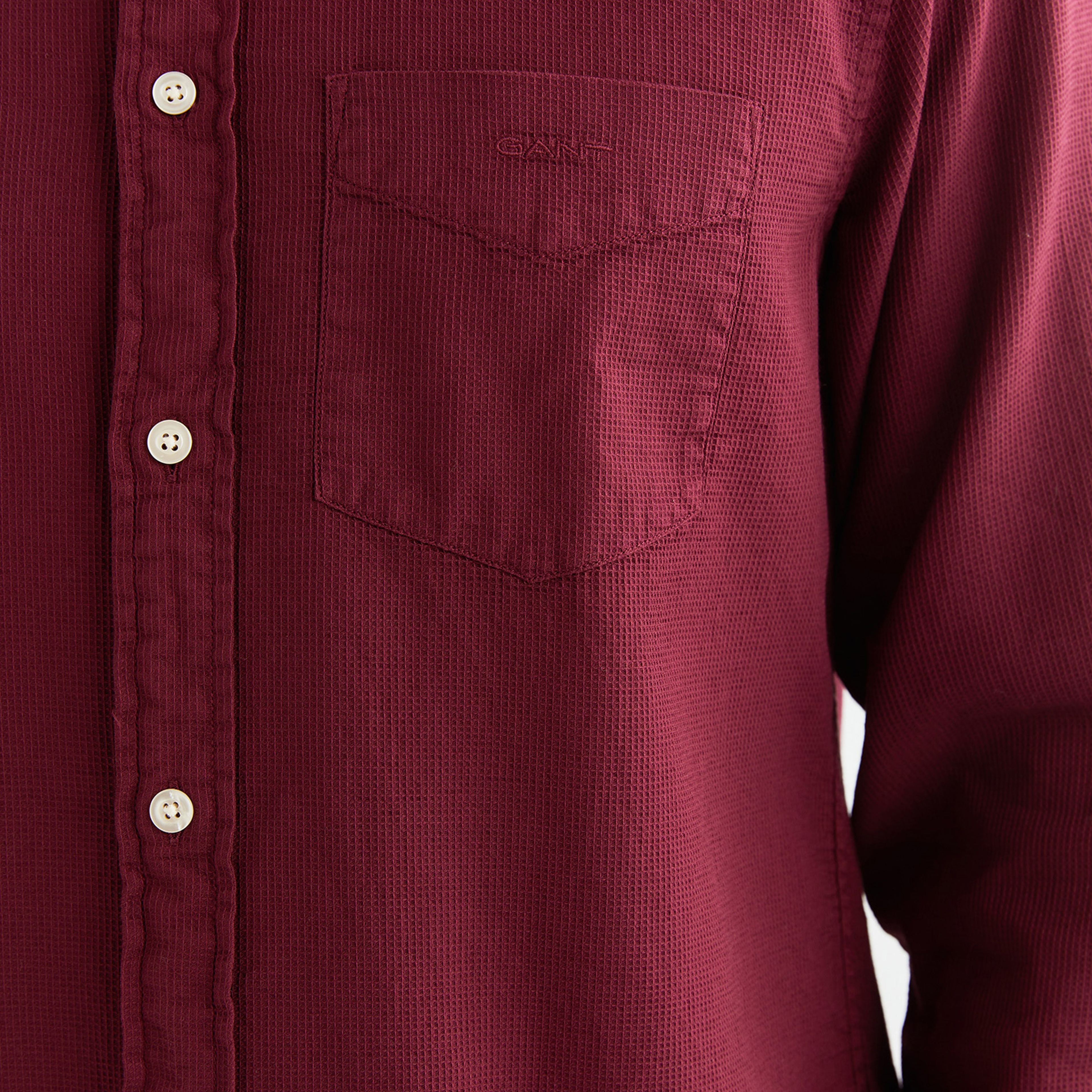 GANT Erkek Kırmızı Regular Fit Düğmeli Yaka Gömlek