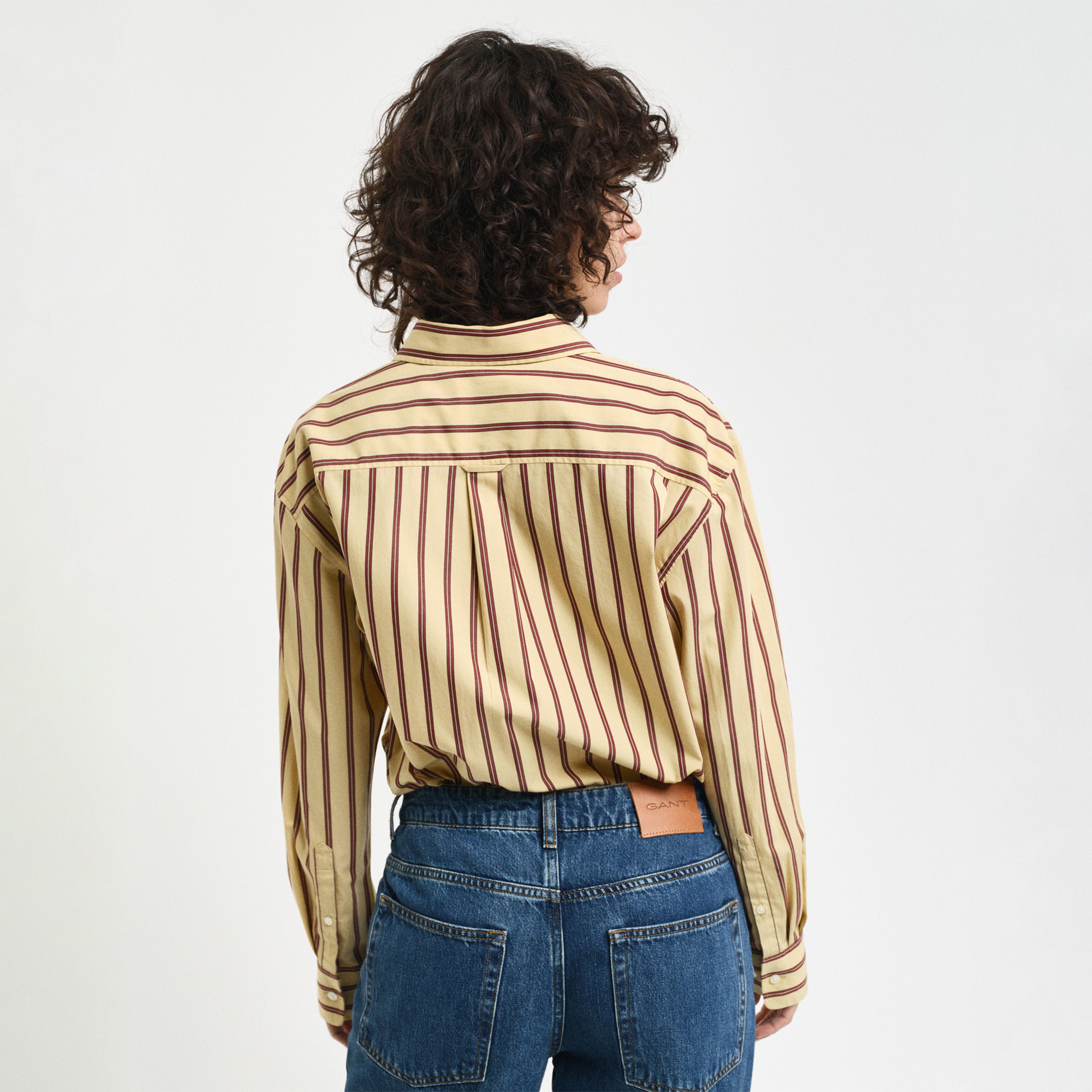GANT Kadın Kahverengi Relaxed Fit Düğmeli Yaka Gömlek