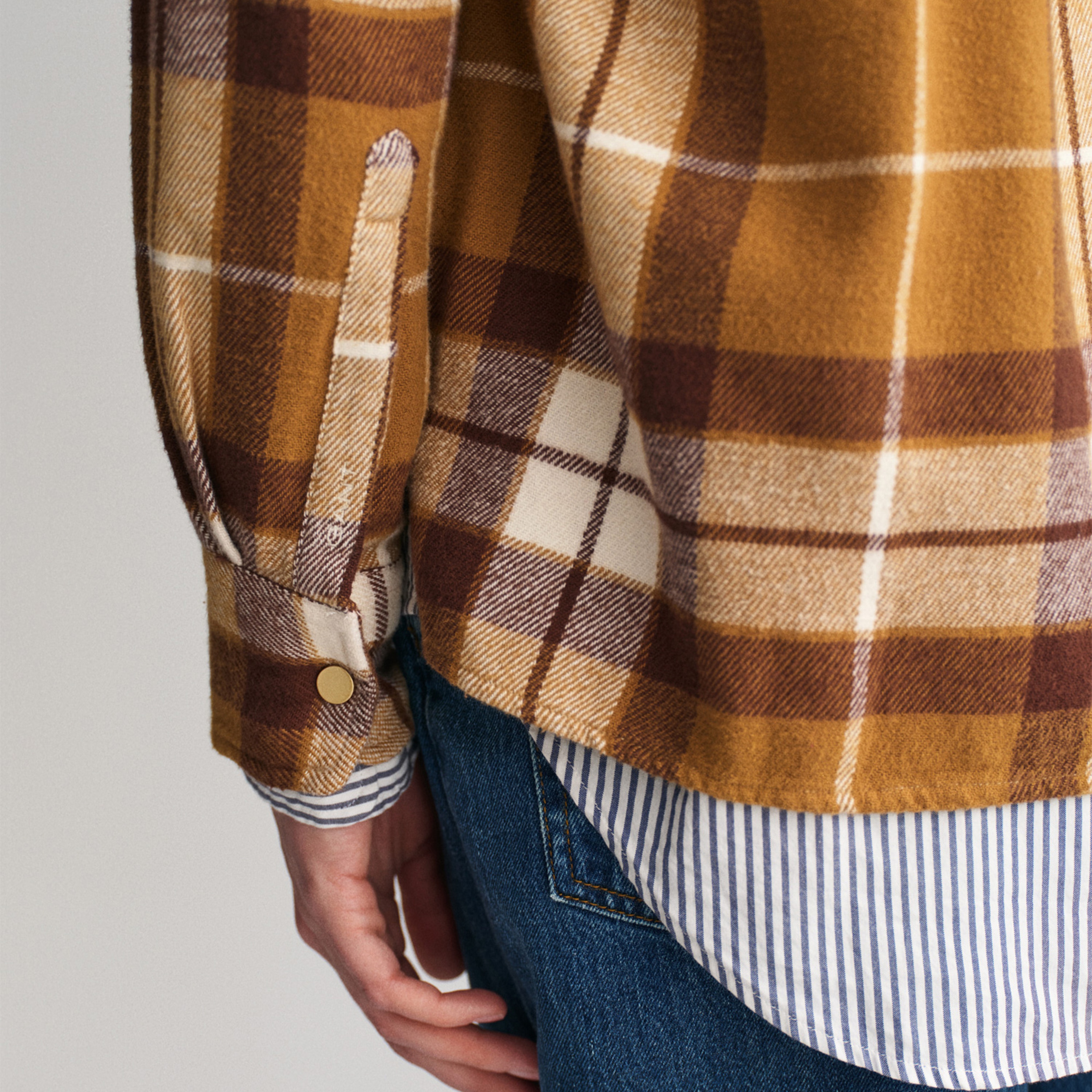 GANT Kadın Kahverengi Relaxed Fit Kareli Gömlek