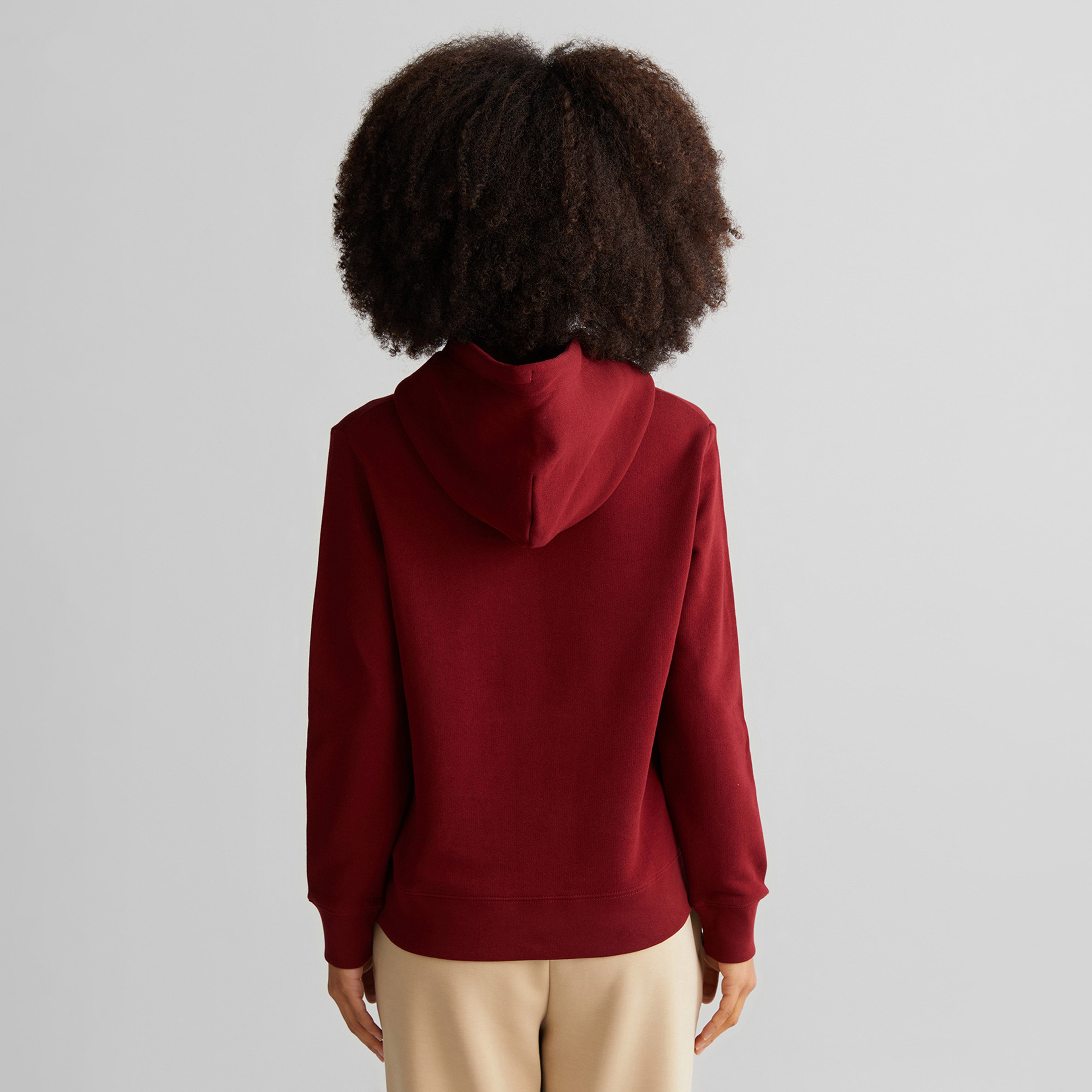 GANT Kadın Bordo Relaxed Fit Kapüşonlu Logolu Sweatshirt