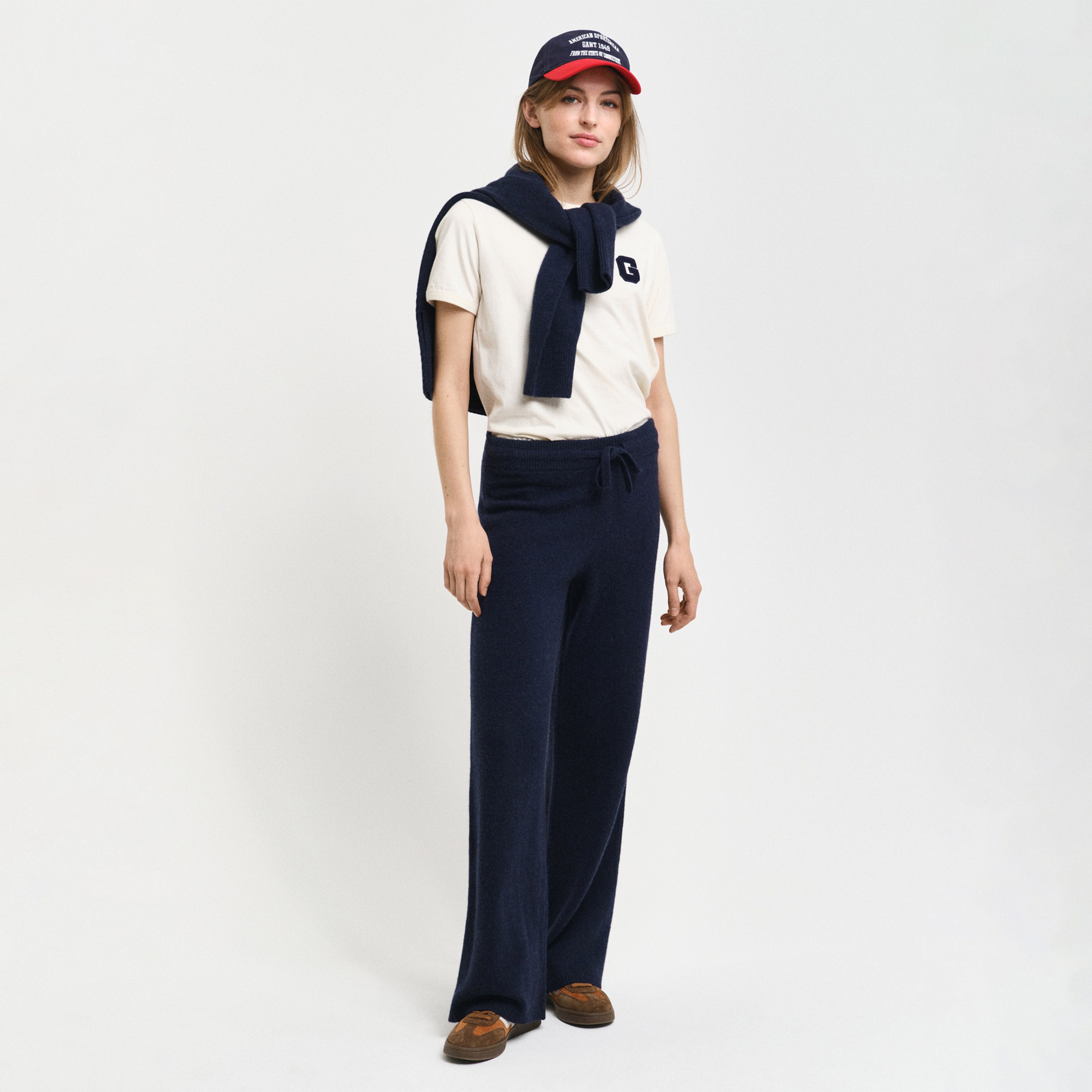 GANT Kadın Lacivert Regular Fit Pantolon