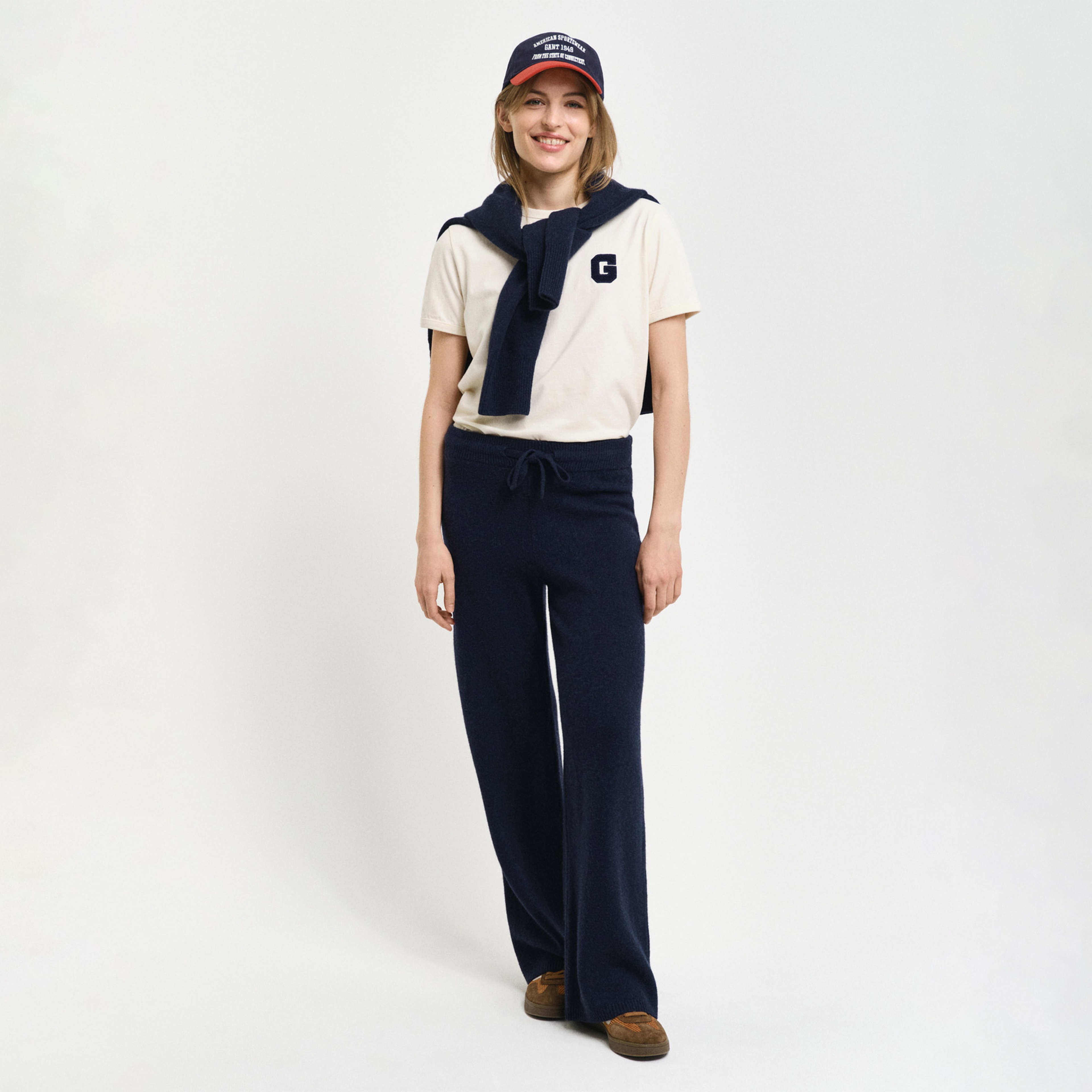 GANT Kadın Lacivert Regular Fit Pantolon
