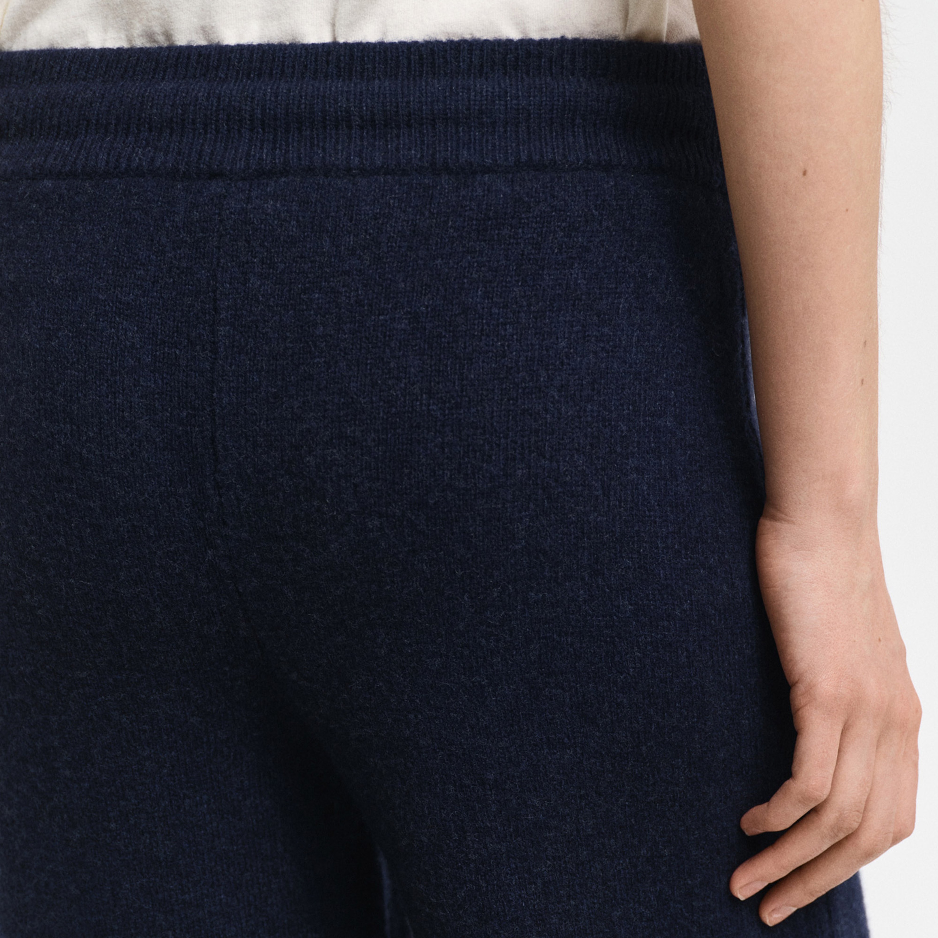 GANT Kadın Lacivert Regular Fit Pantolon
