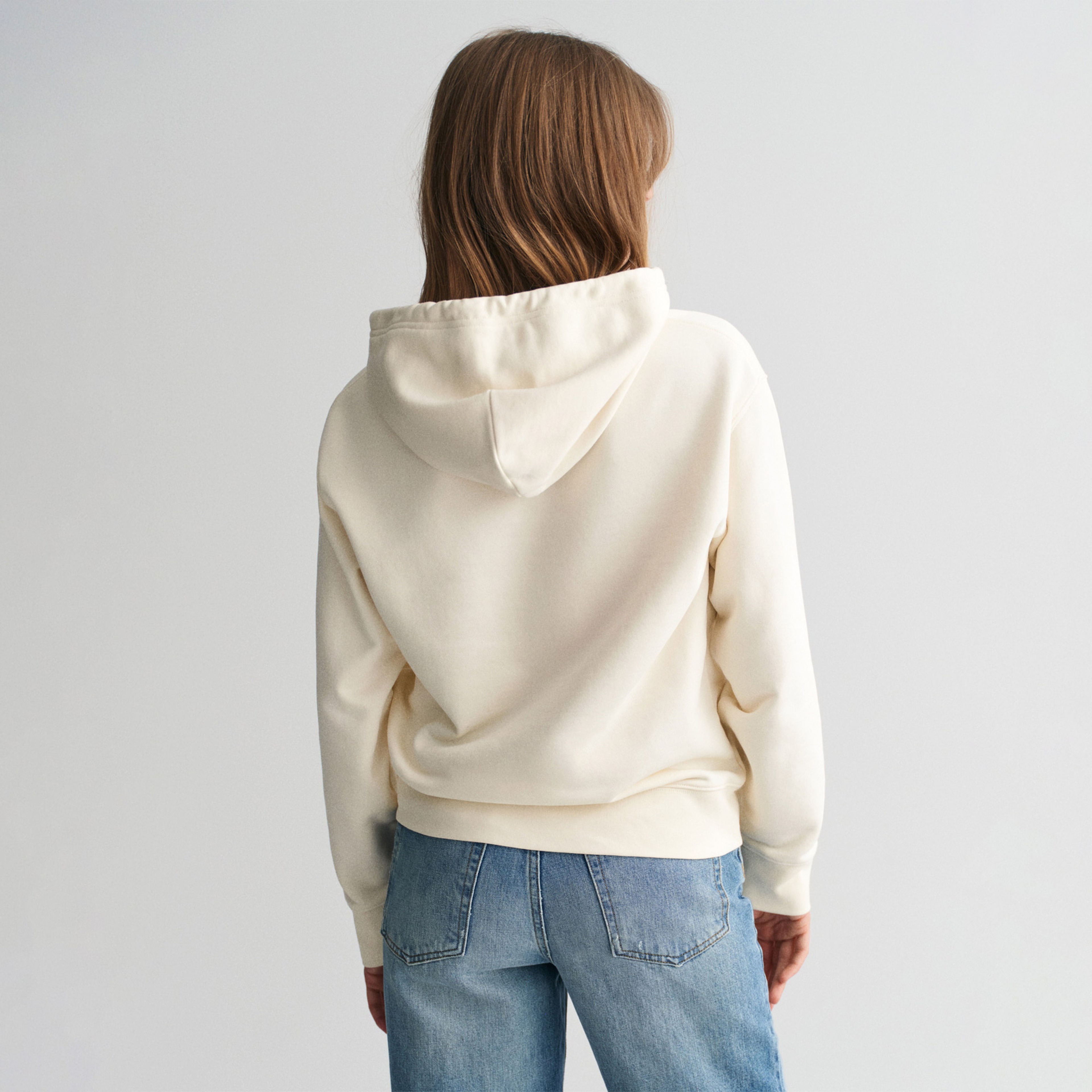 GANT Kadın Krem Relaxed Fit Kapüşonlu Logolu Sweatshirt