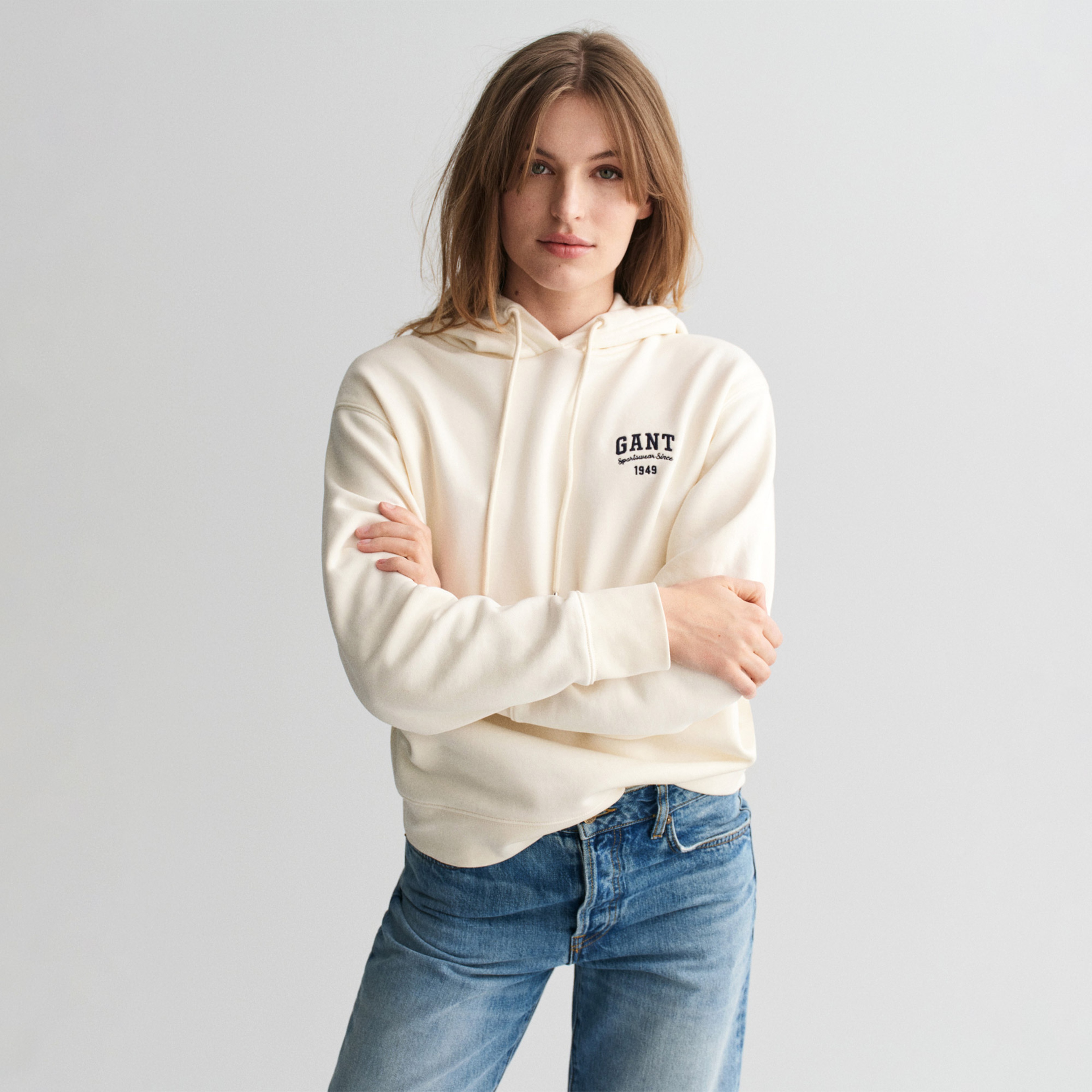 GANT Kadın Krem Relaxed Fit Kapüşonlu Logolu Sweatshirt