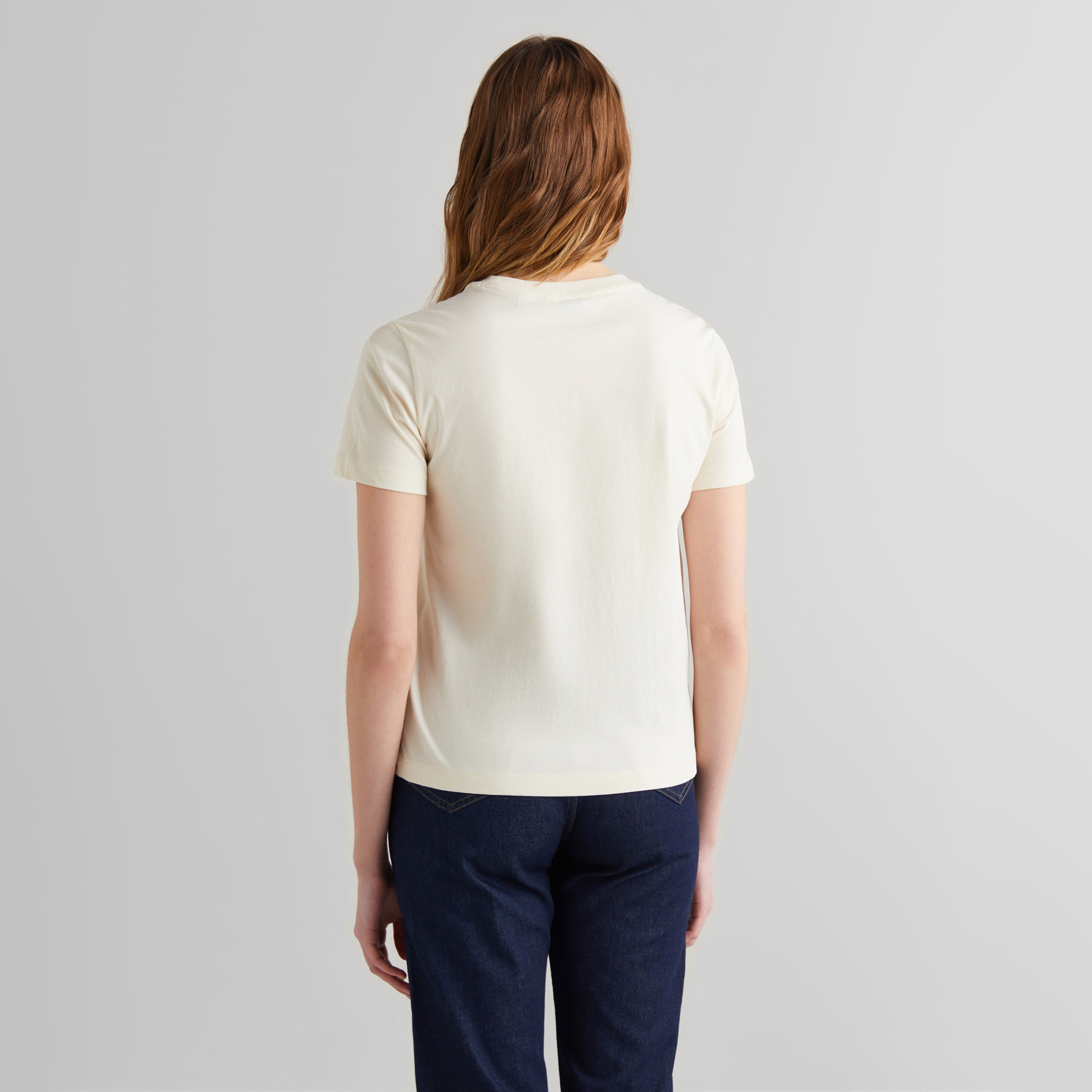 GANT Kadın Krem Regular Fit Bisiklet Yaka Logolu T-Shirt
