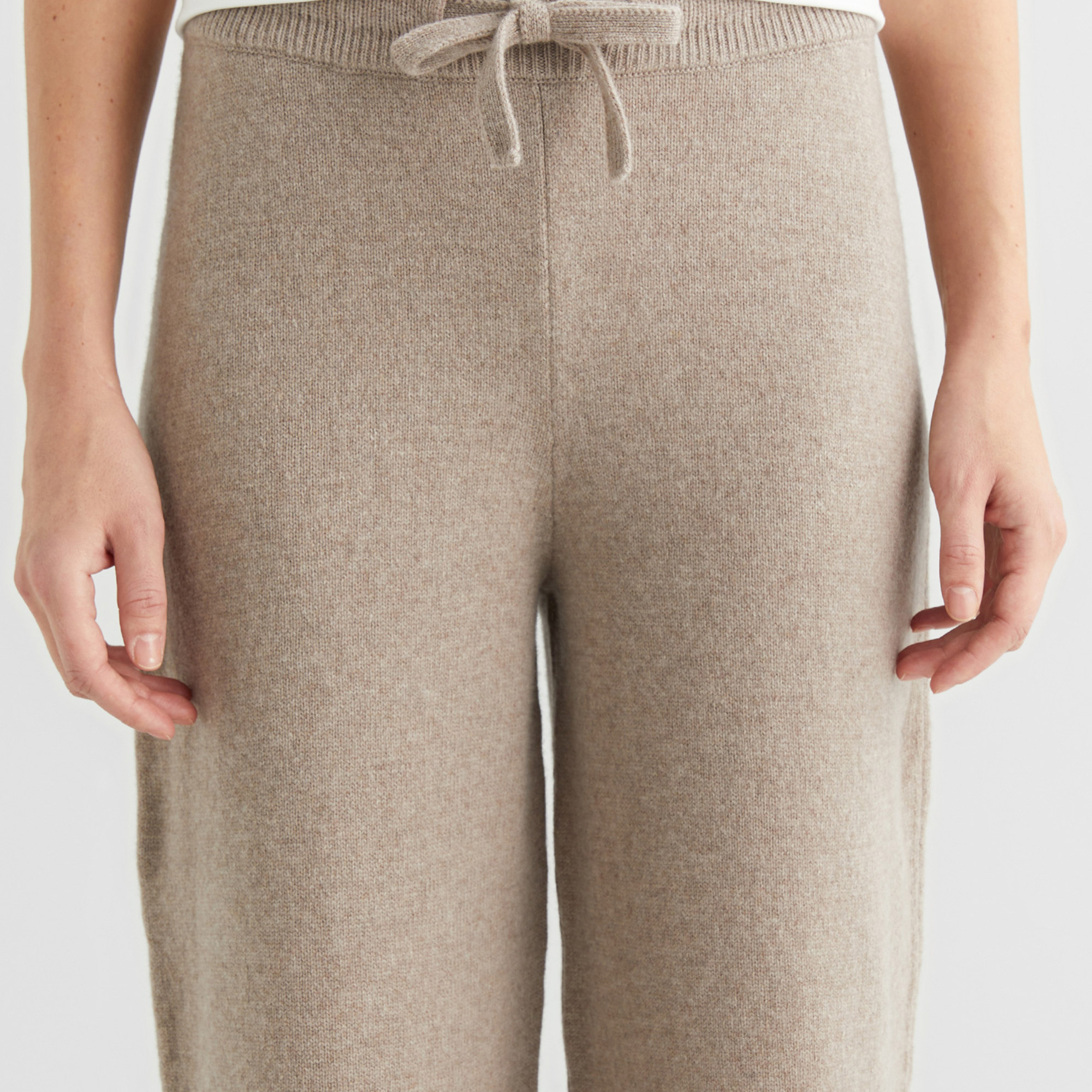 GANT Kadın Bej Relaxed Fit Pantolon