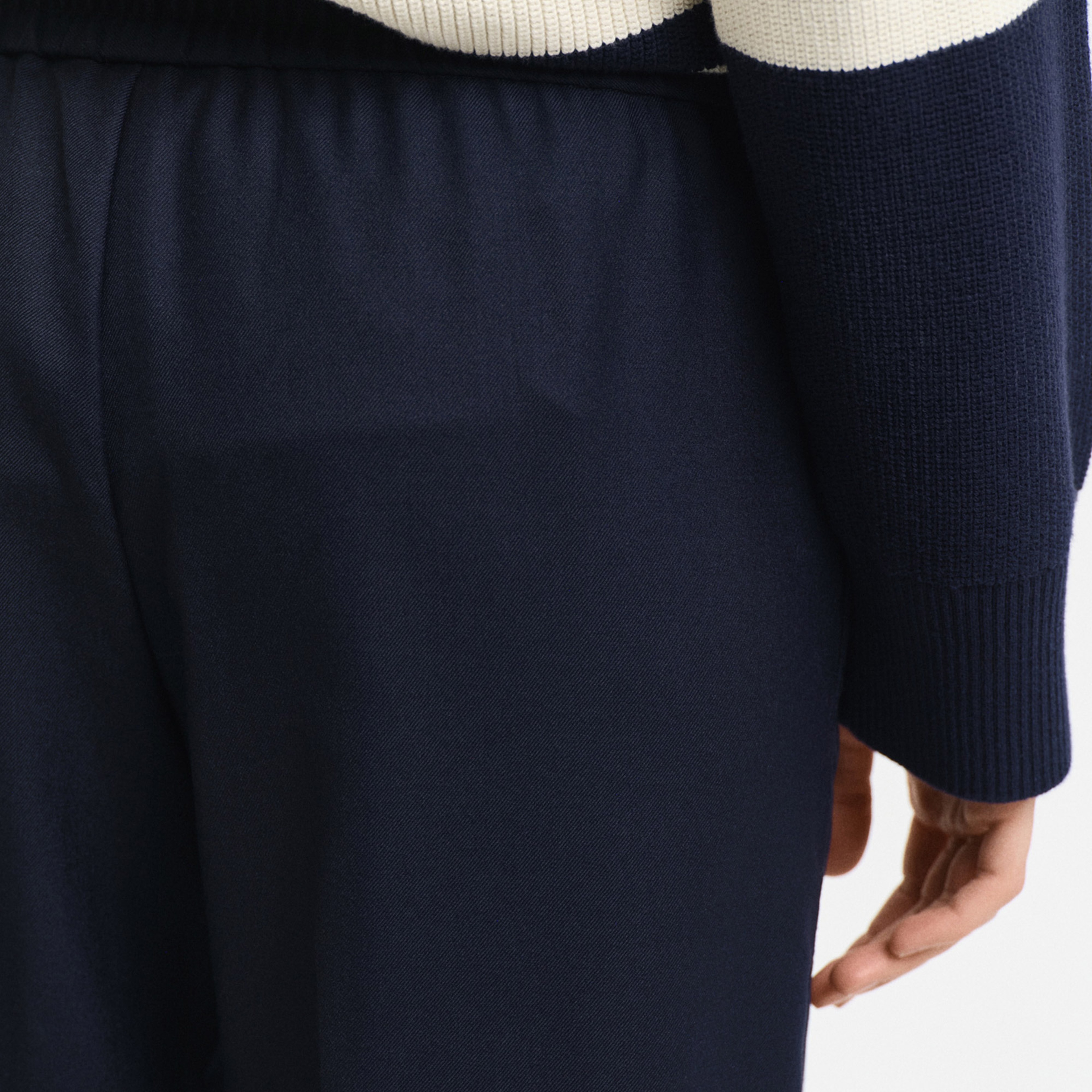 GANT Kadın Lacivert Relaxed Fit Pantolon