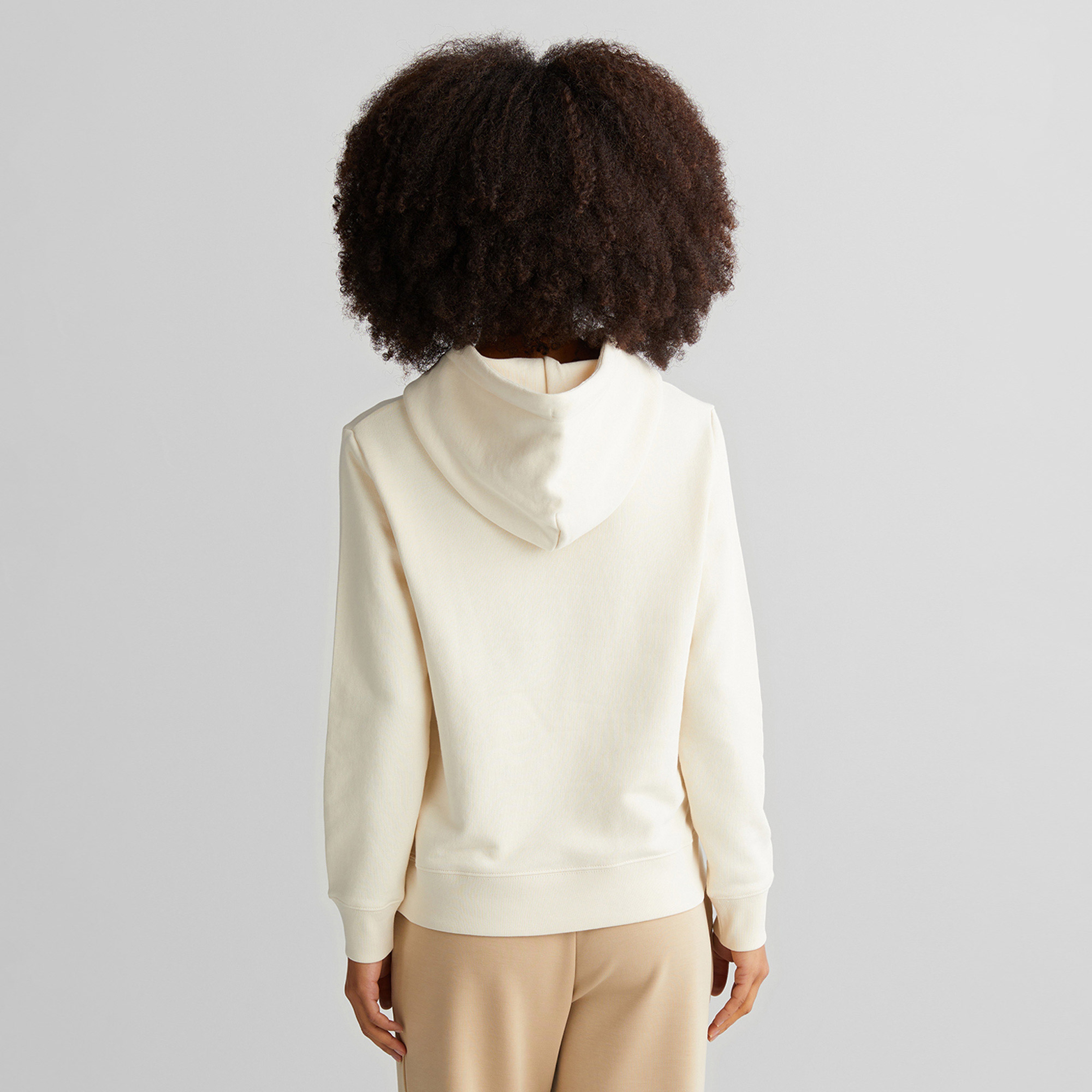 GANT Kadın Krem Relaxed Fit Kapüşonlu Logolu Sweatshirt