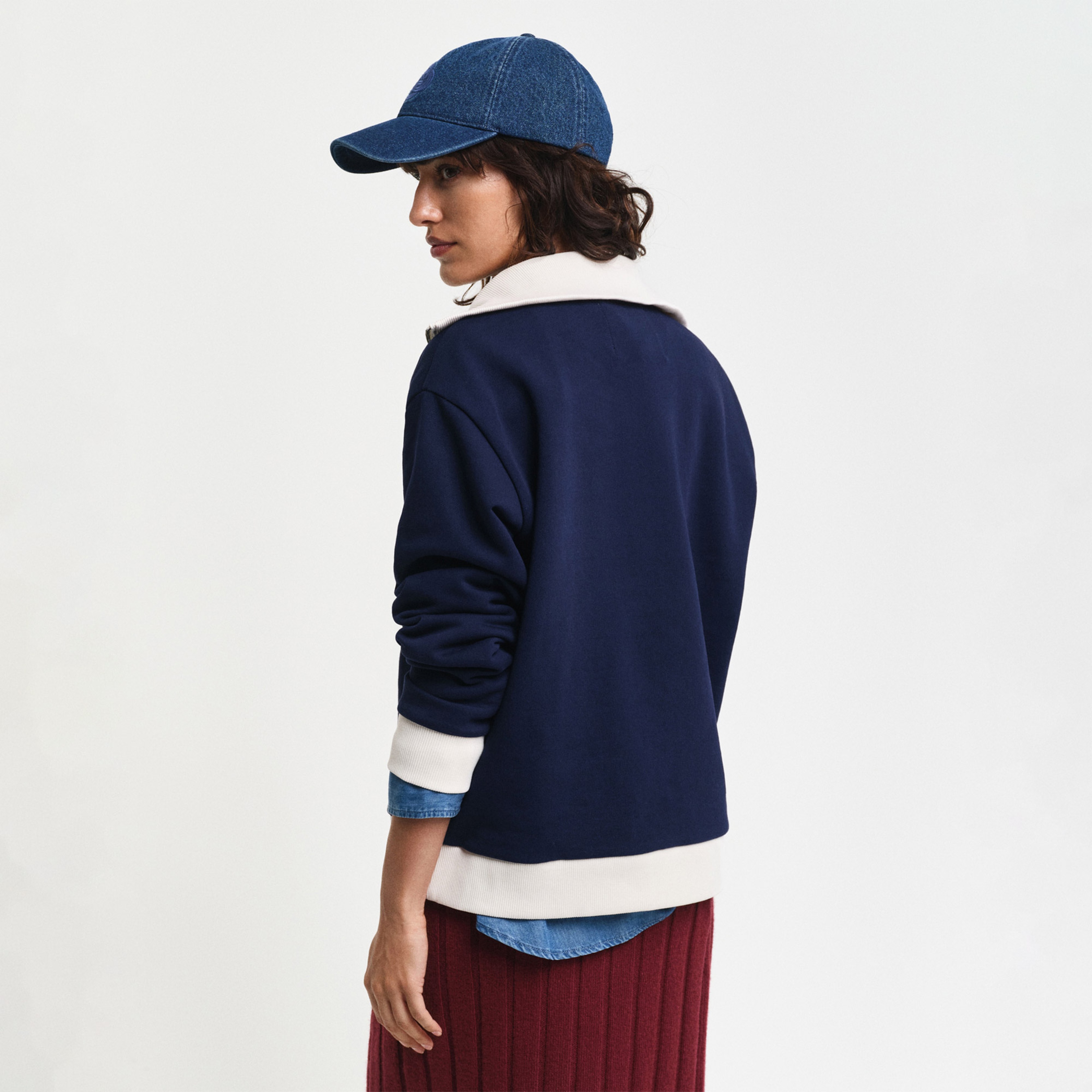 GANT Kadın Lacivert Loose Fit Yarım Fermuarlı Logolu Sweatshirt