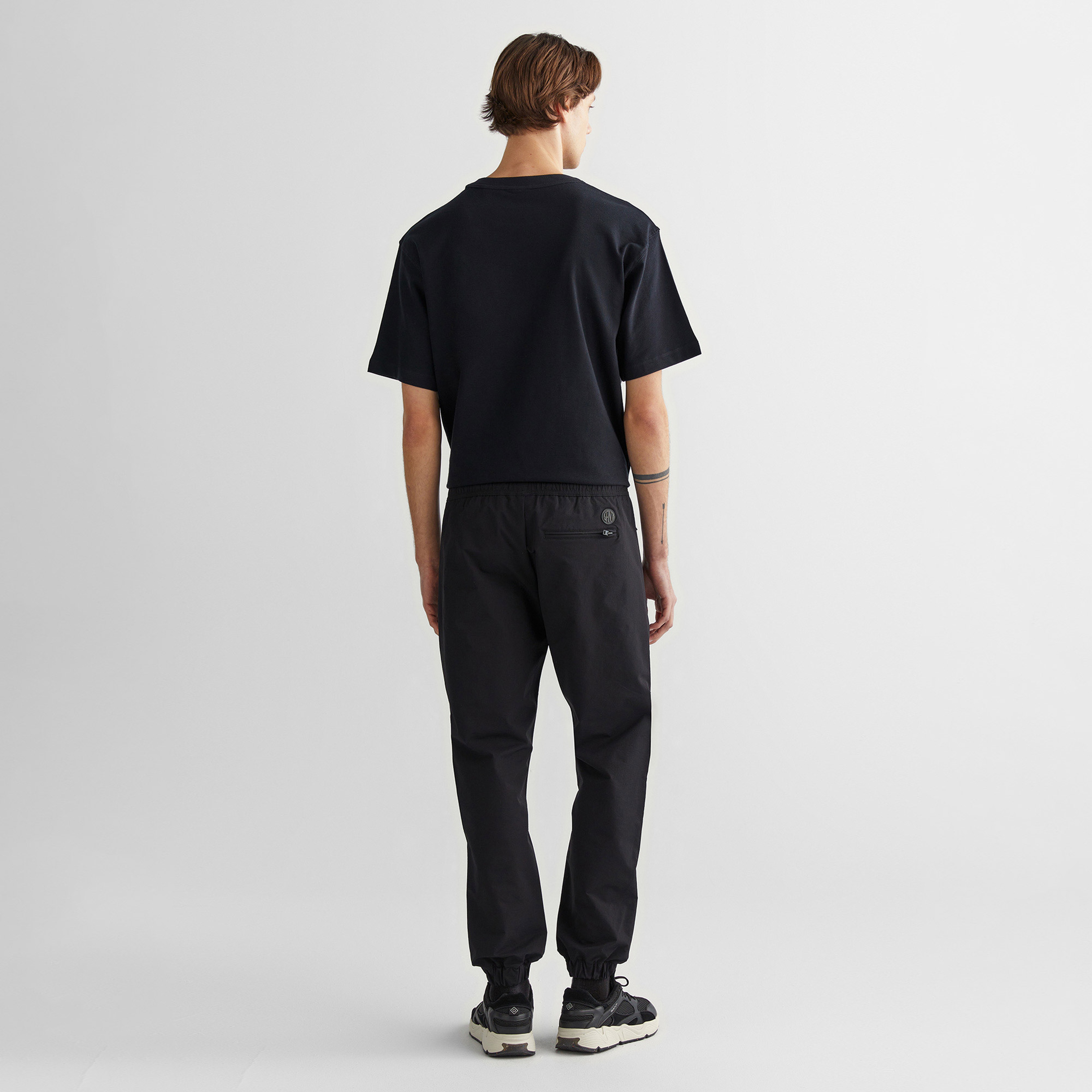 GANT Erkek Siyah Regular Fit Jogger Pantolon