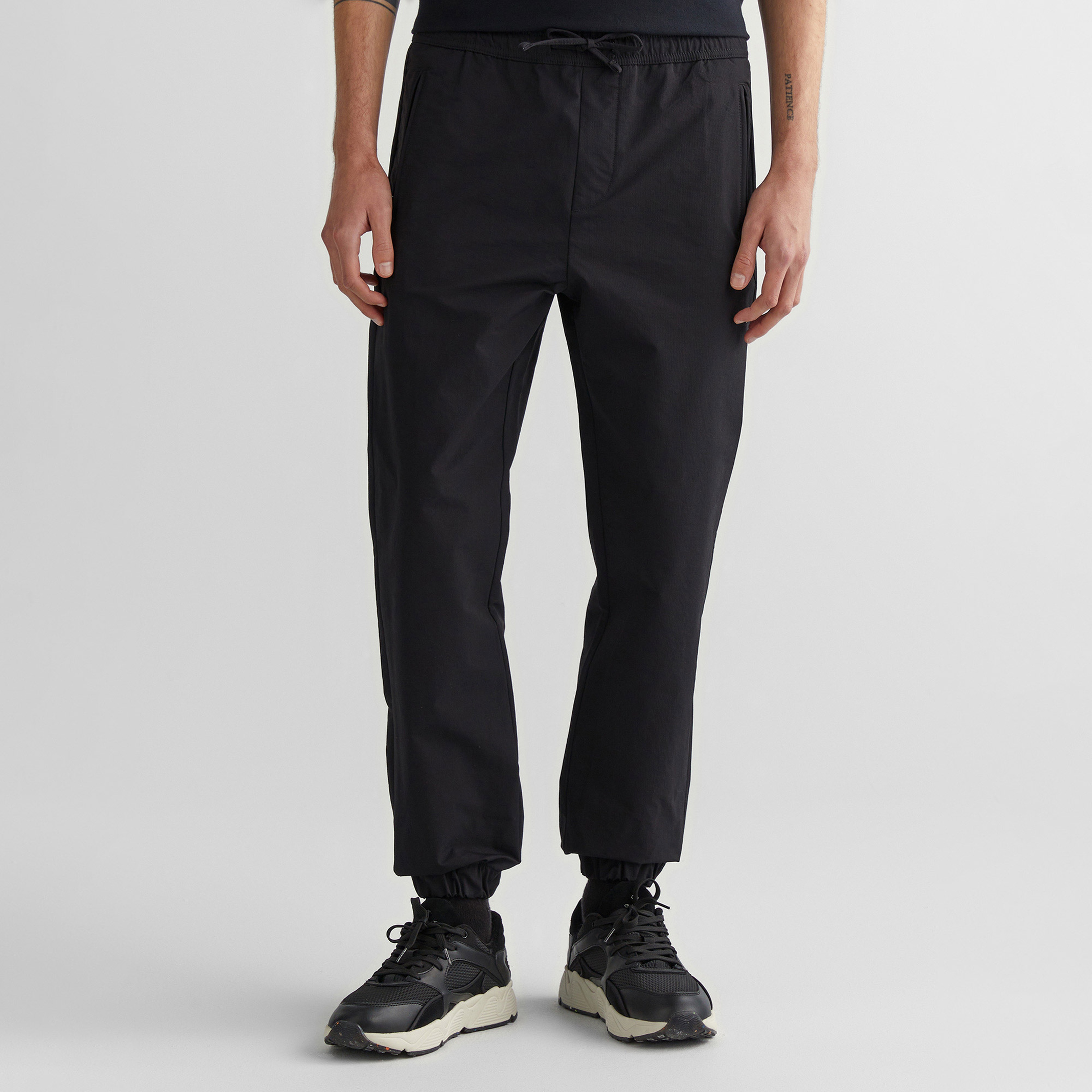 GANT Erkek Siyah Regular Fit Jogger Pantolon