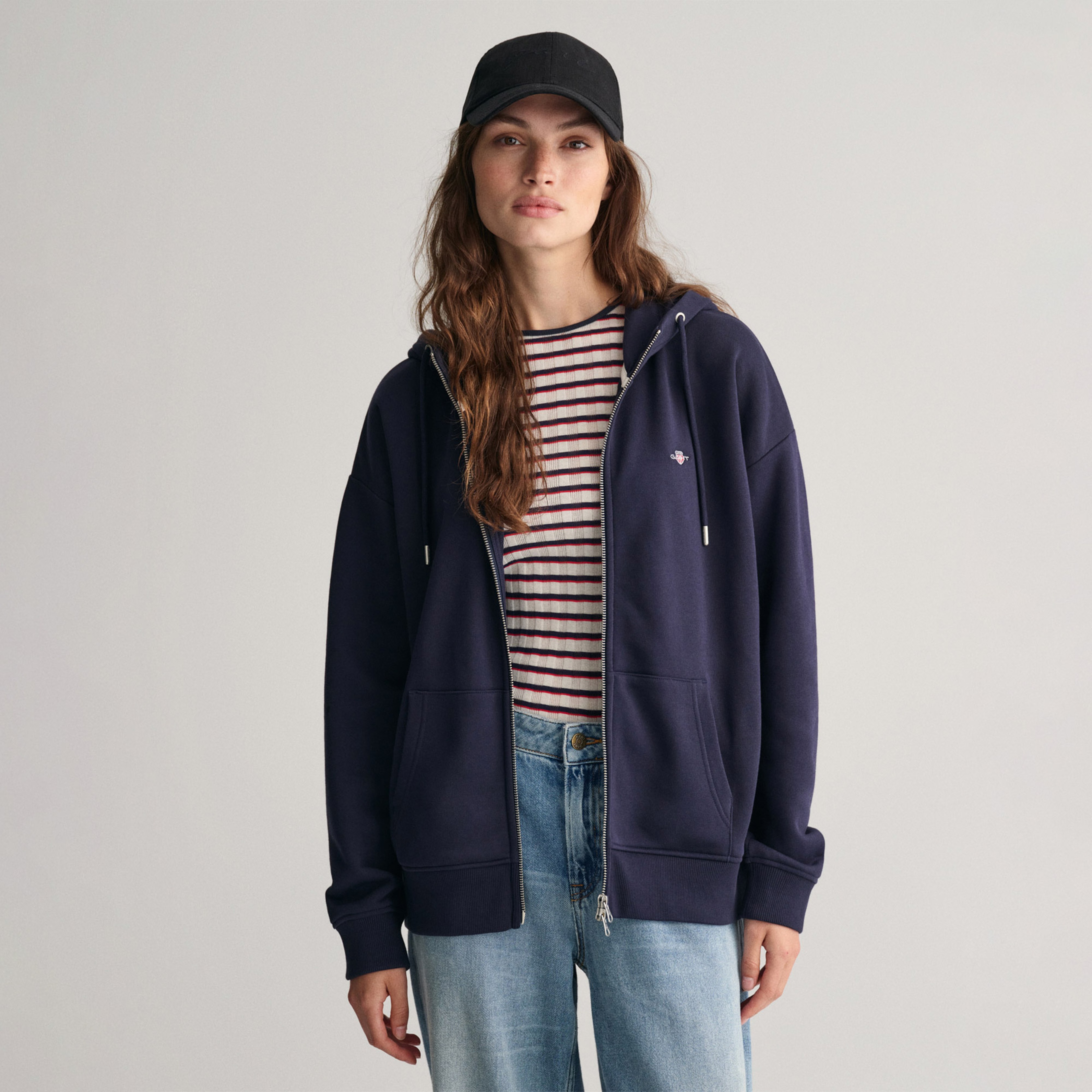 GANT Kadın Lacivert Relaxed Fit Kapüşonlu Sweatshirt