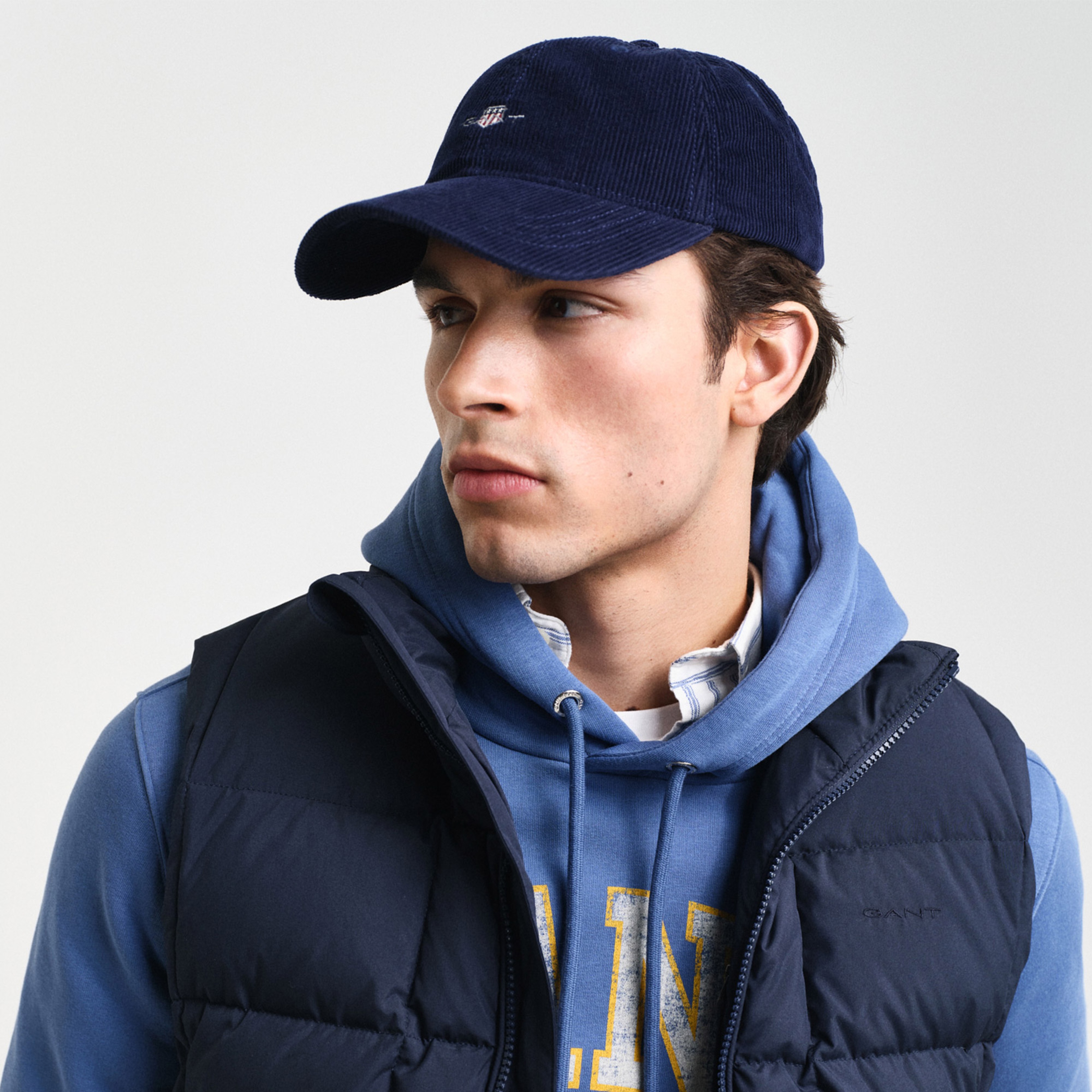 GANT Erkek Lacivert Regular Fit Dik Yaka Kapitone Yelek