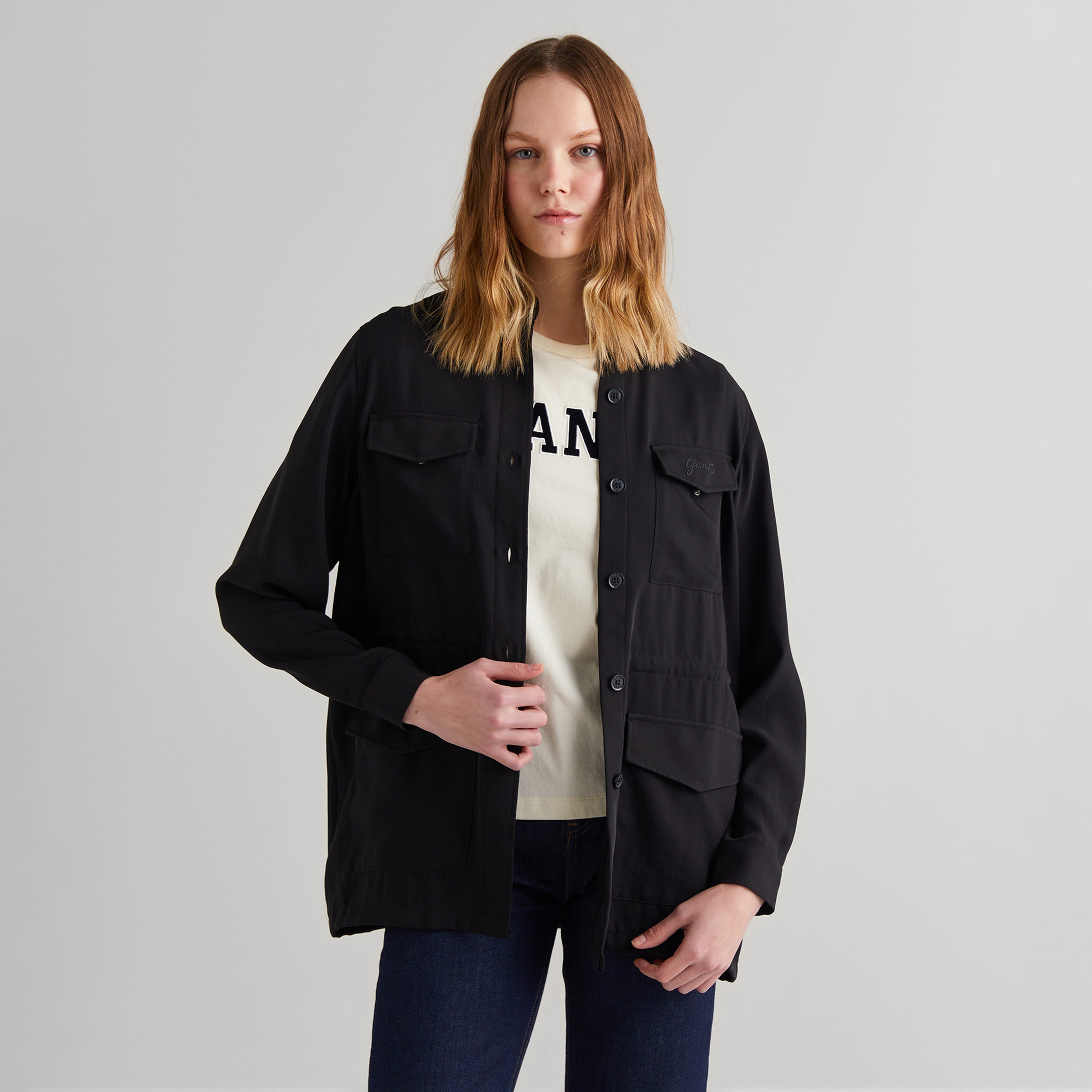 GANT Kadın Siyah Regular Fit Logolu Gömlek