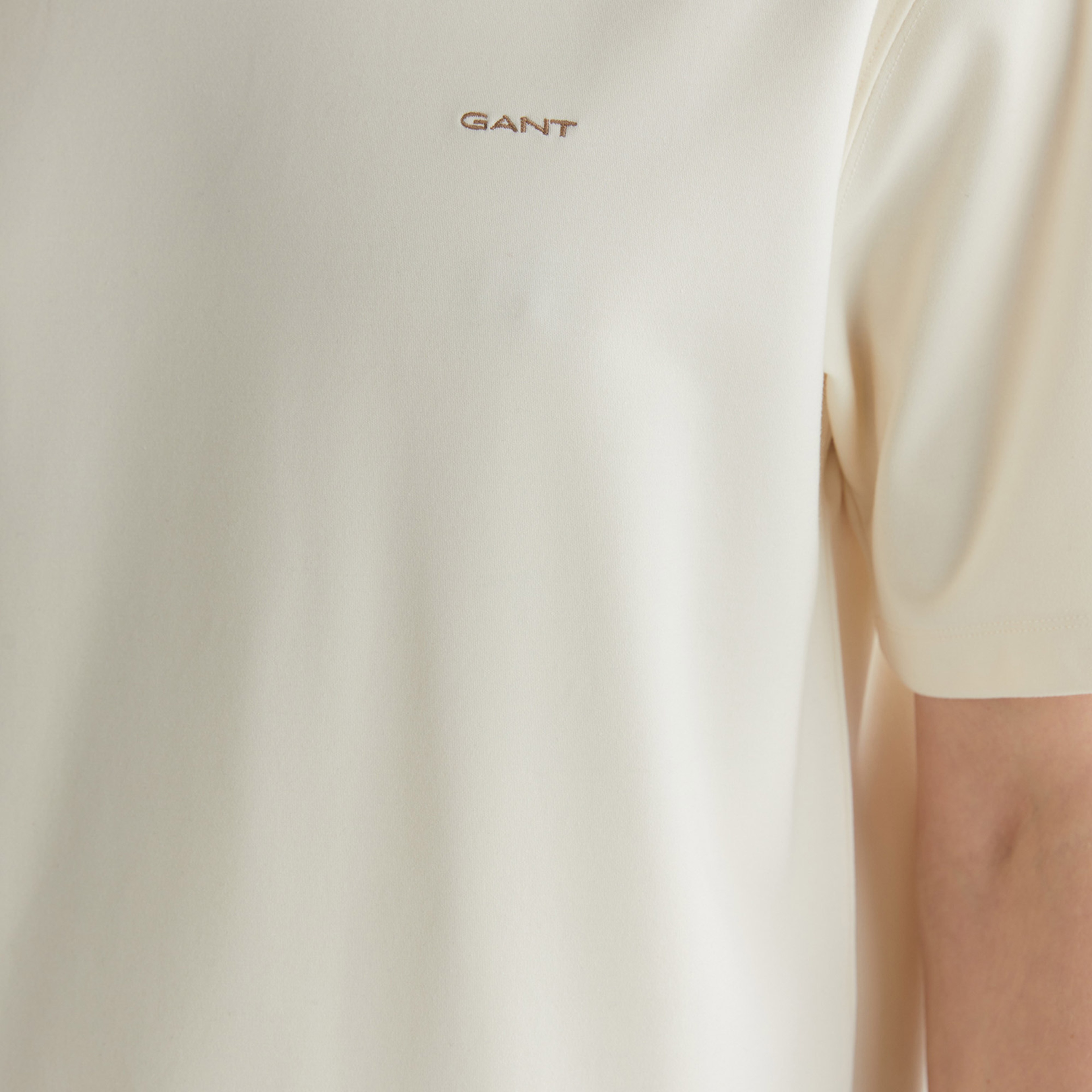 GANT Erkek Krem Regular Fit Bisiklet Yaka Logolu T-Shirt